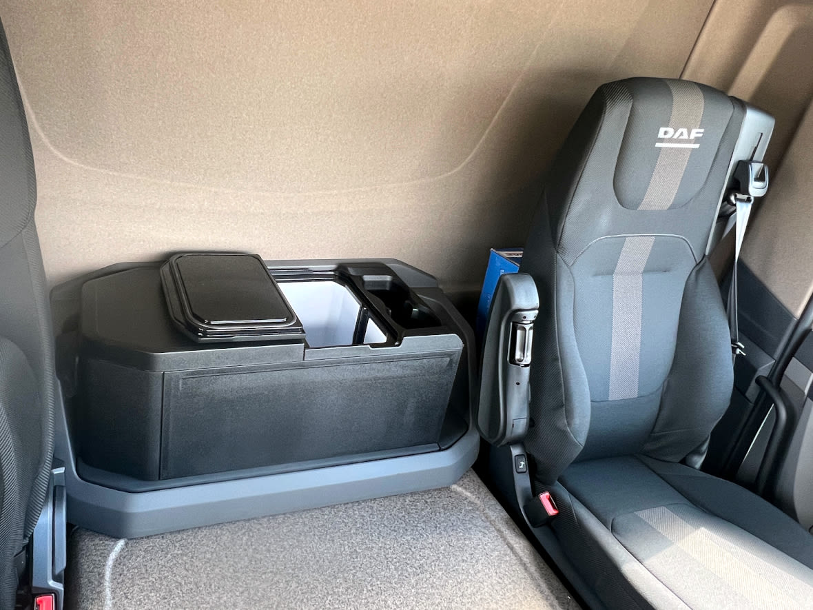 DAF XD 370 FA 4X2 5