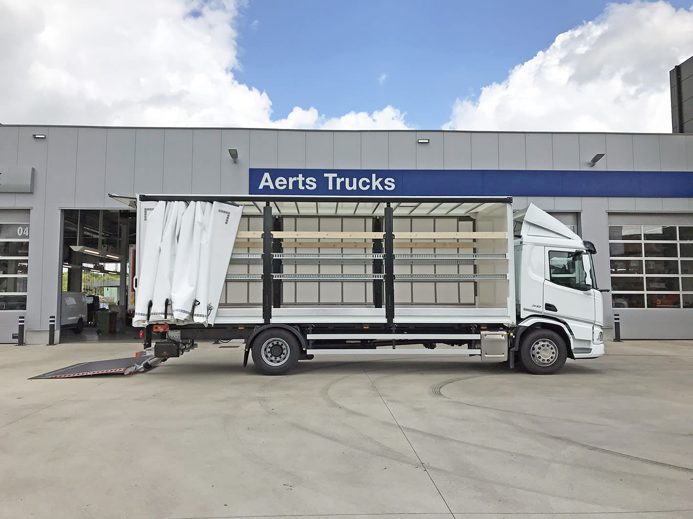 DAF XD 310 FA 4X2 4