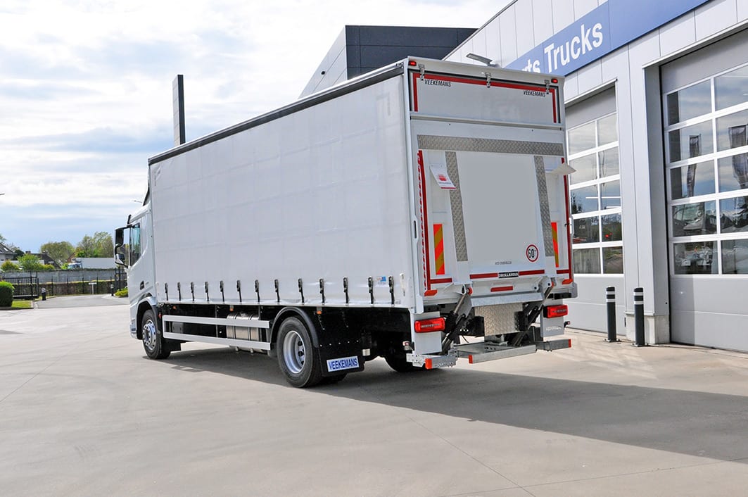 DAF XD 310 FA 4X2 4