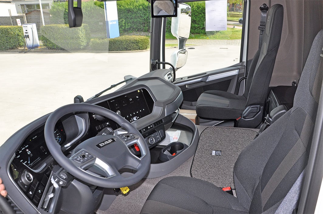 DAF XD 310 FA 4X2 5