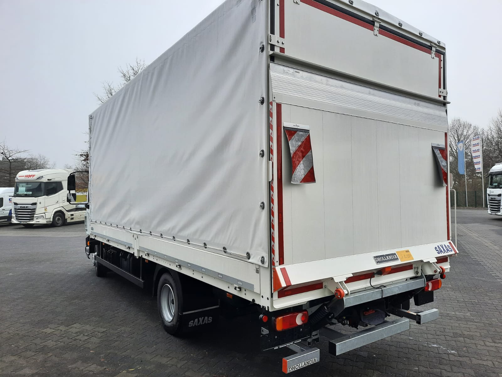 DAF XB 210 FA 4X2 4