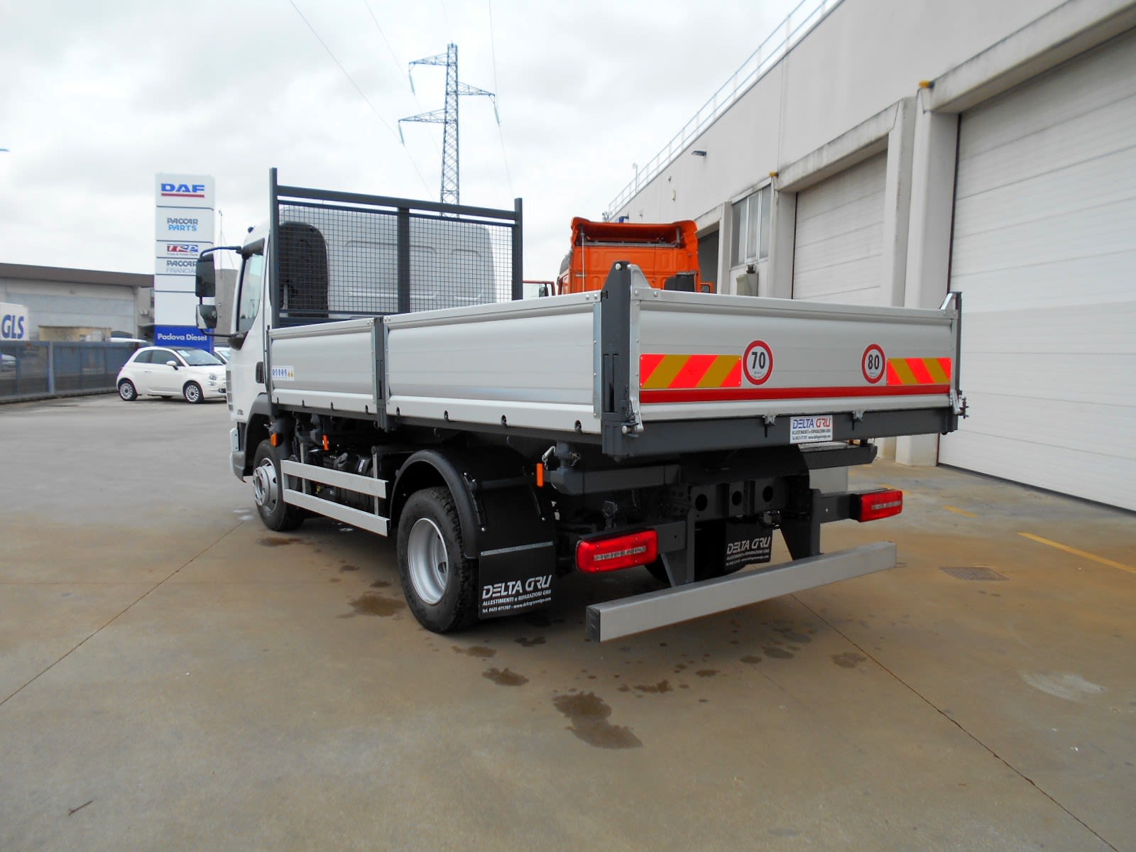 DAF XB 210 FA 4X2 4