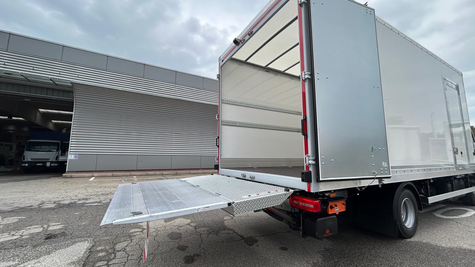 DAF XB 260 FA 4X2 0