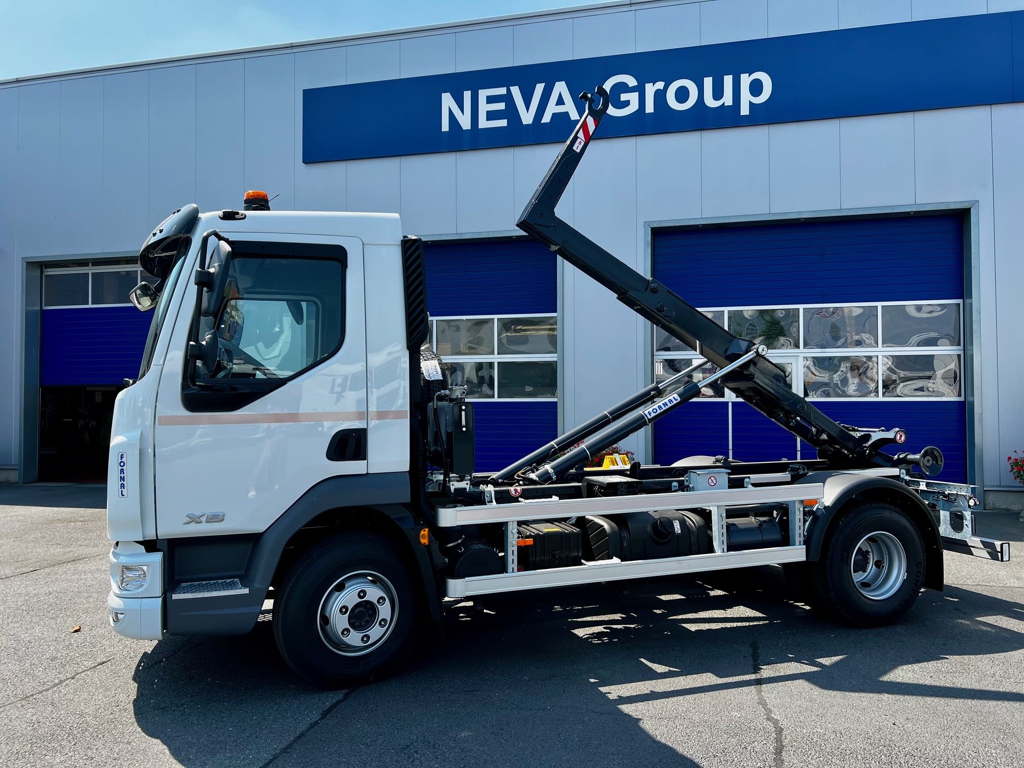 DAF XB 230 FA 4X2 6