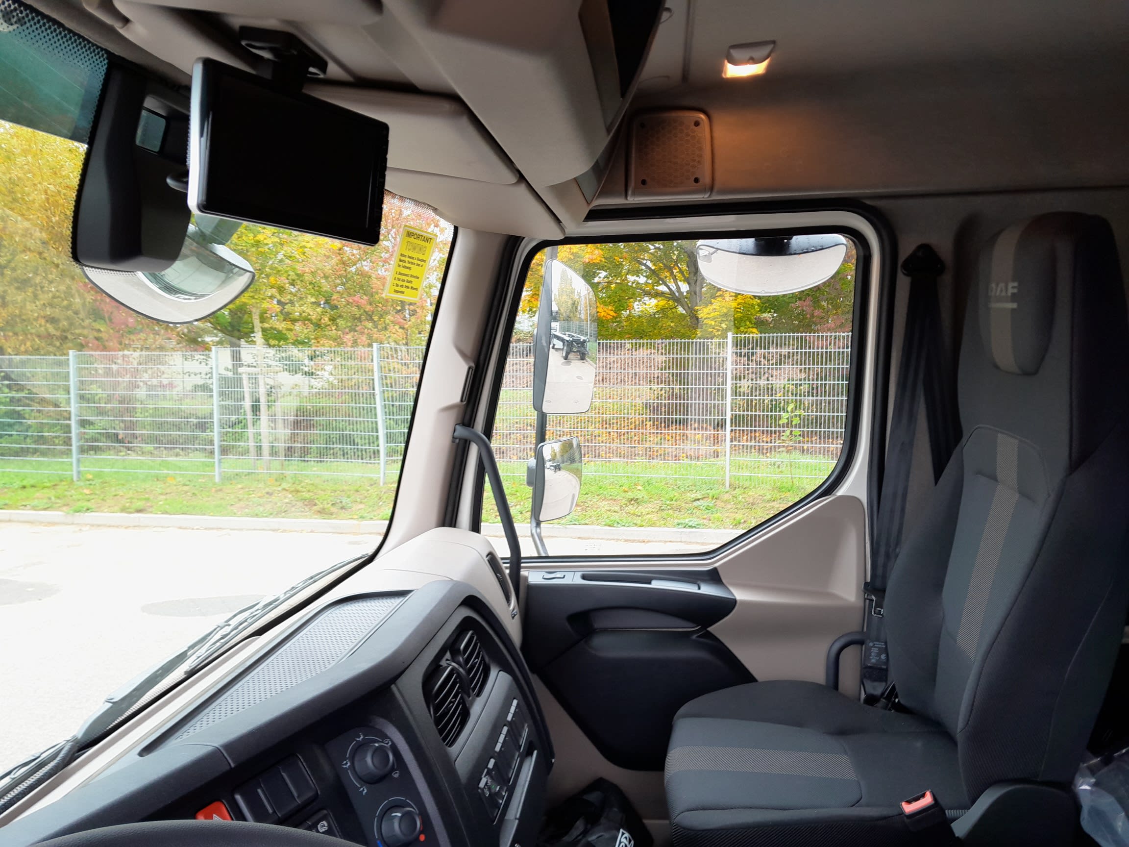 DAF XB 230 FA 4X2 16