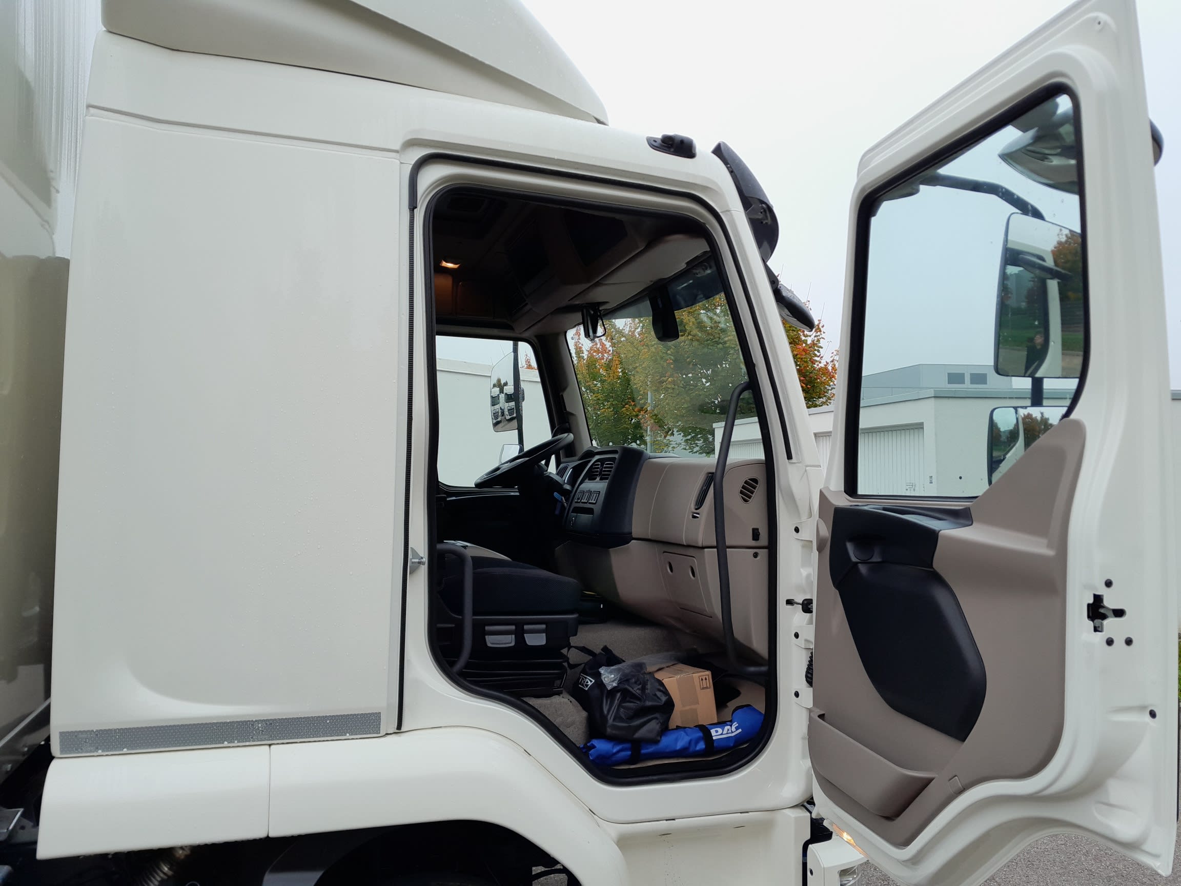 DAF XB 230 FA 4X2 19