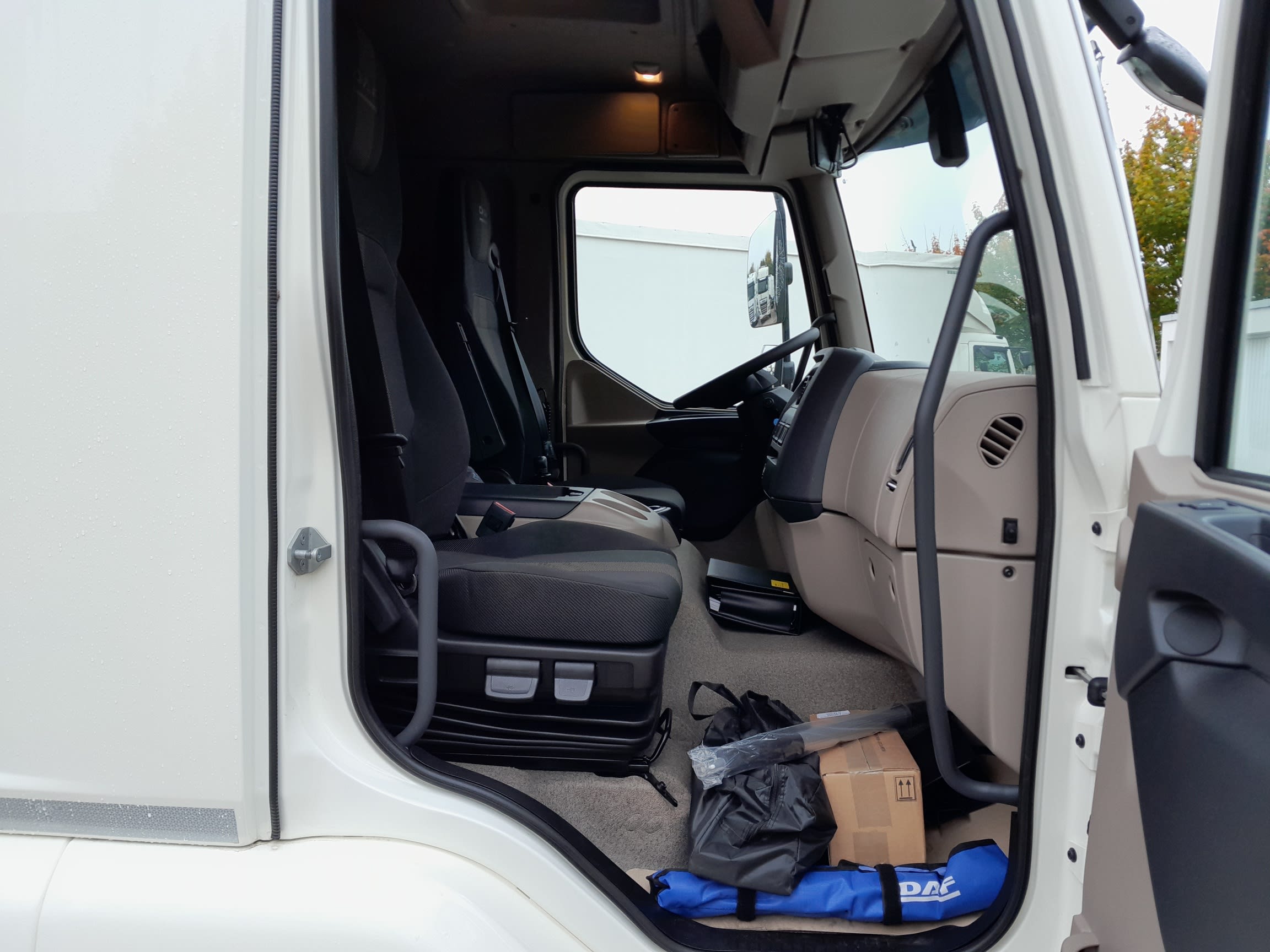 DAF XB 230 FA 4X2 20