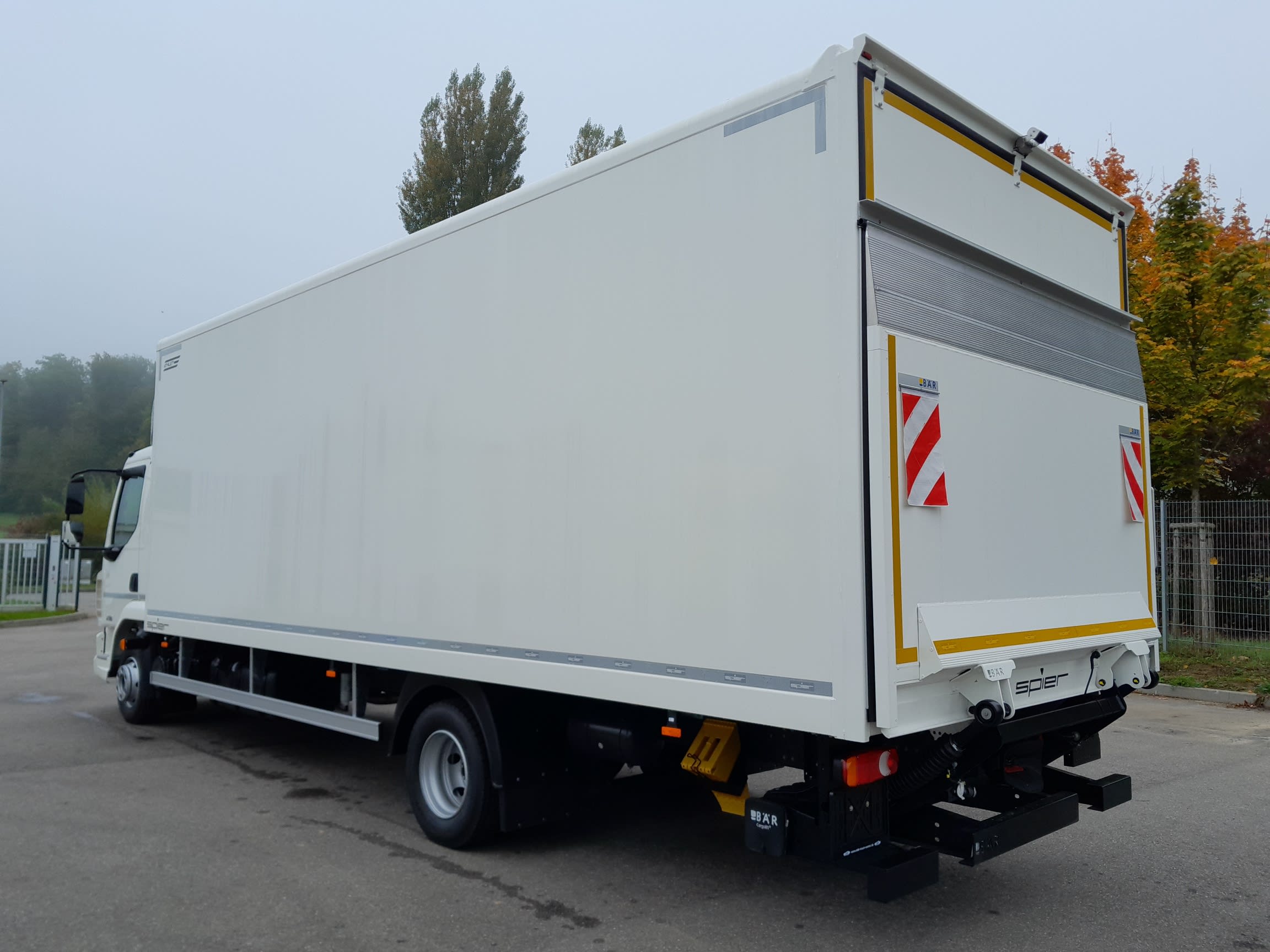 DAF XB 230 FA 4X2 10