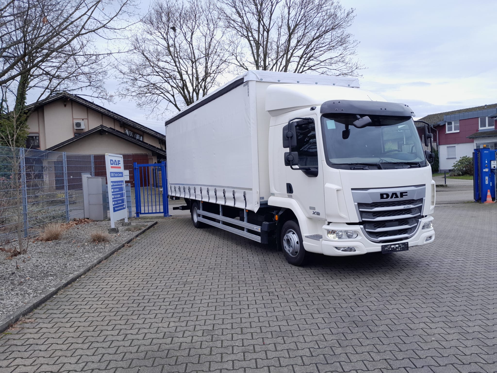 DAF XB 230 FA 4X2 0