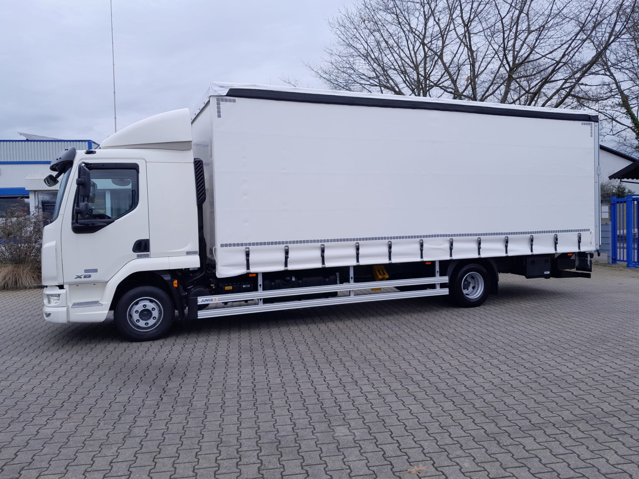DAF XB 230 FA 4X2 0