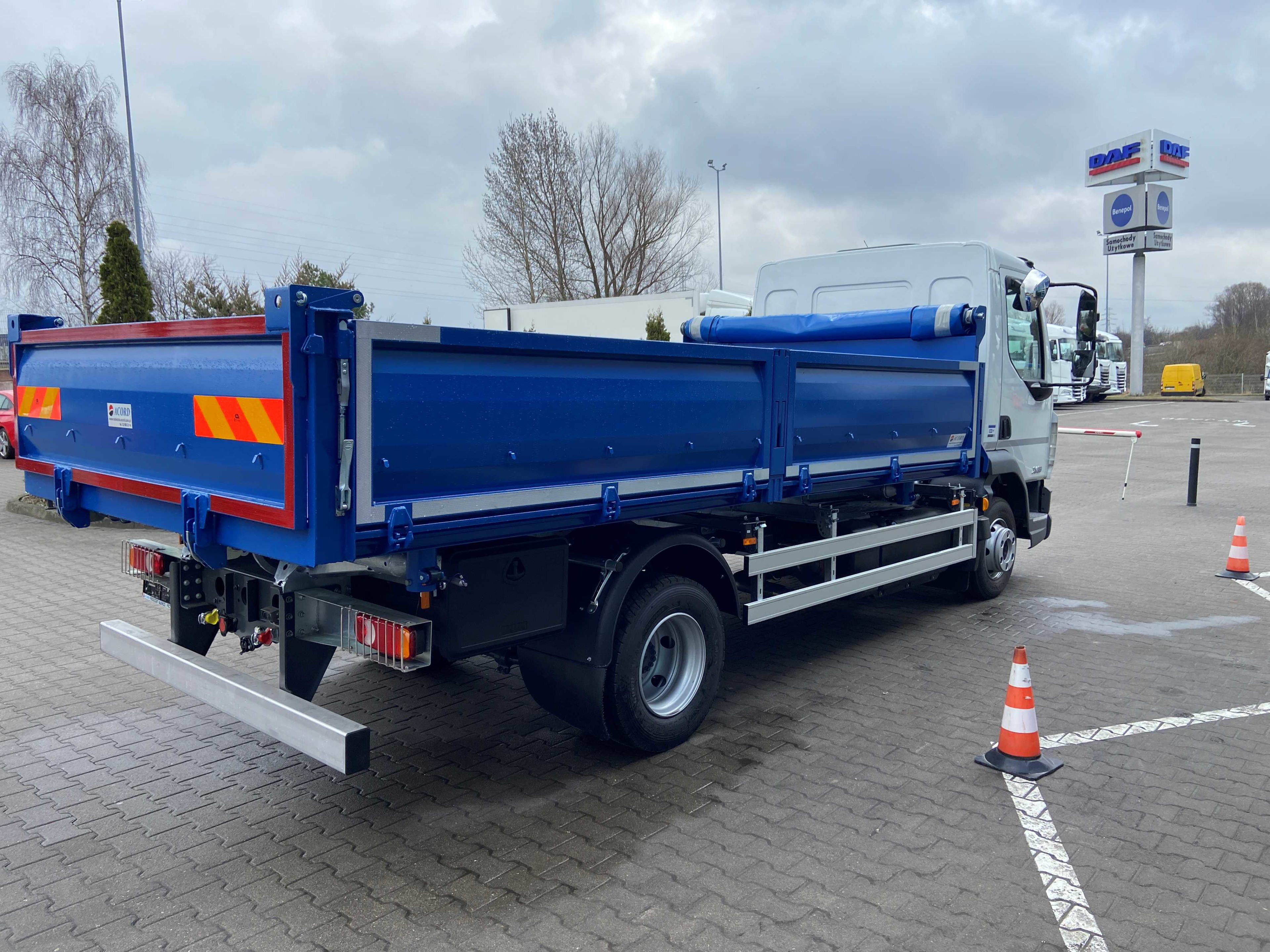 DAF XB 230 FA 4X2 14