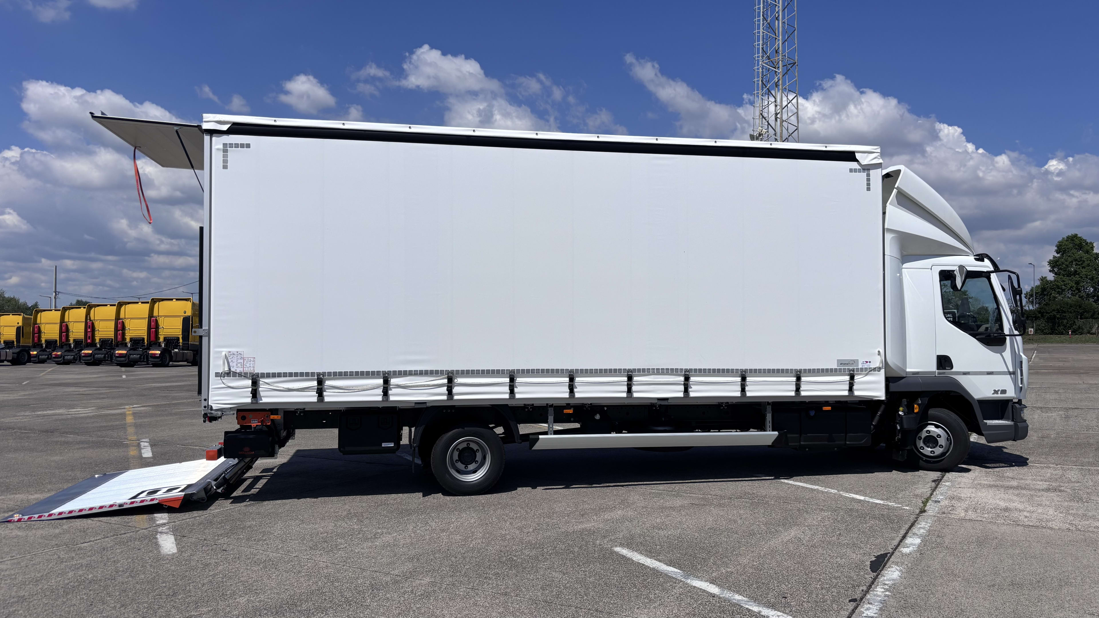 DAF XB 230 FA 4X2 4