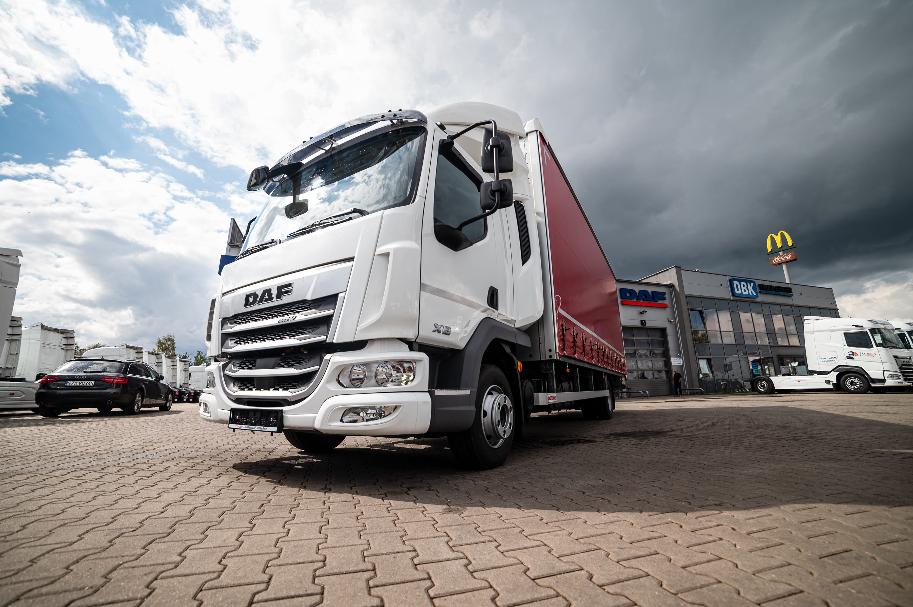 DAF XB 260 FA 4X2 20
