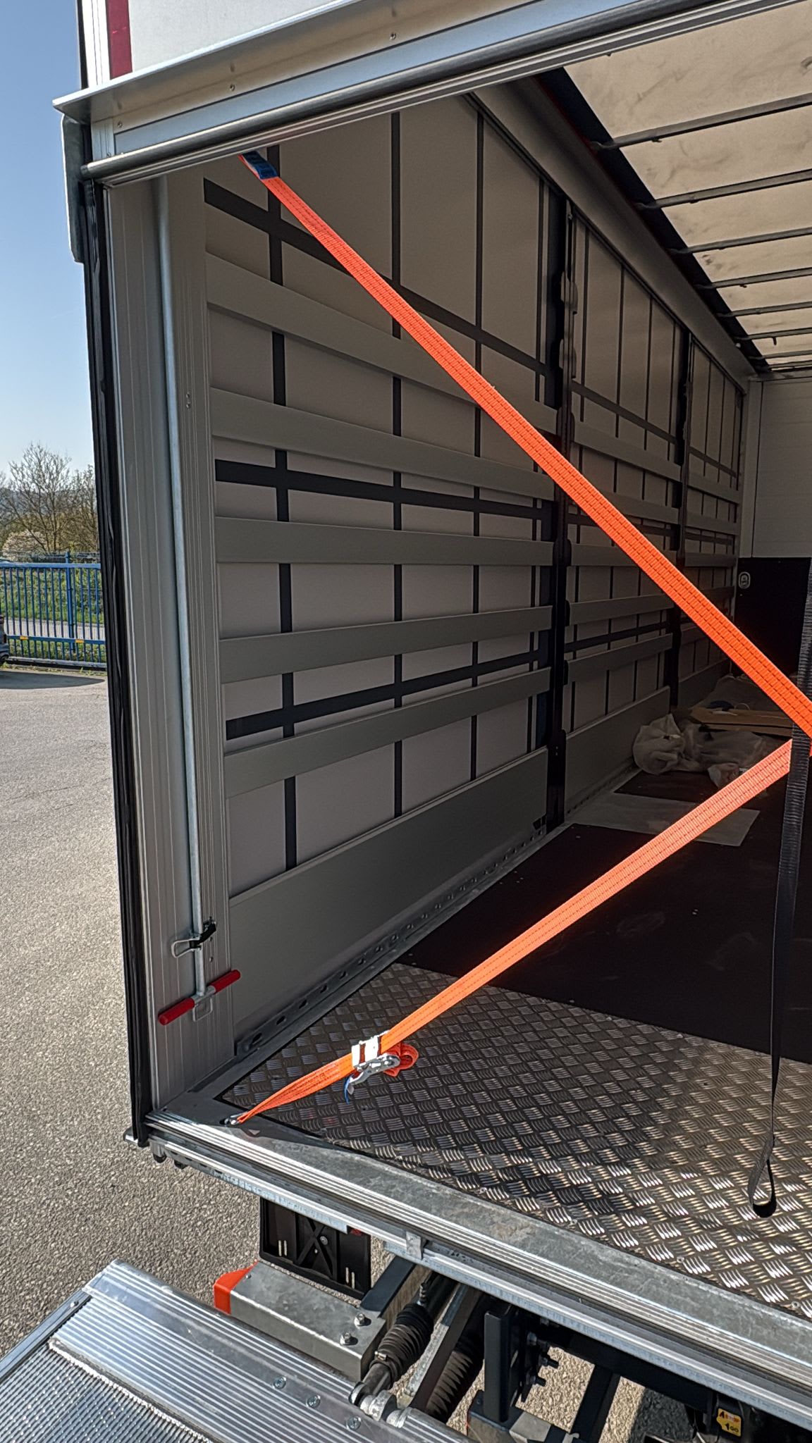 DAF XB 260 FA 4X2 9
