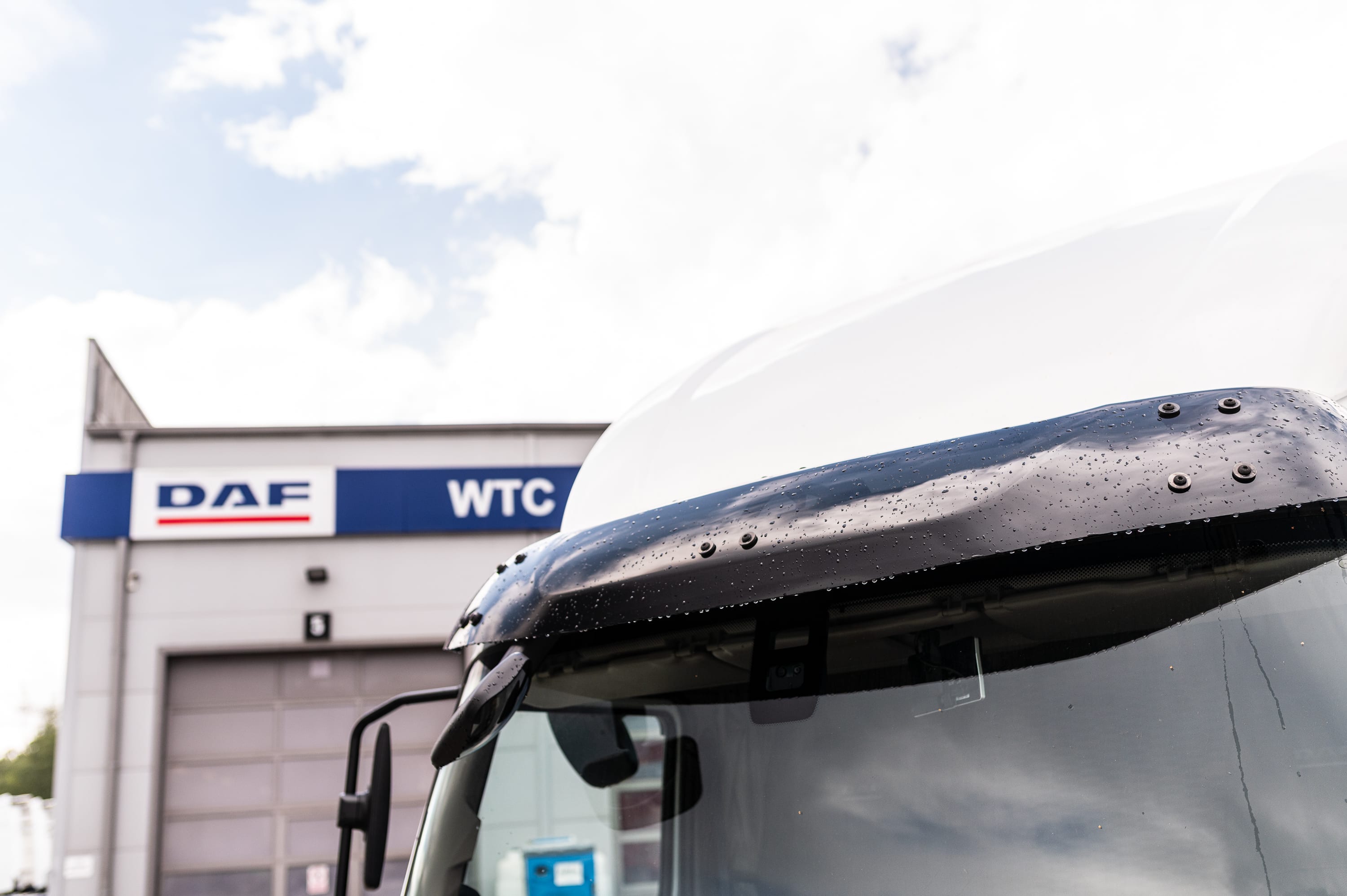 DAF XB 260 FA 4X2 16