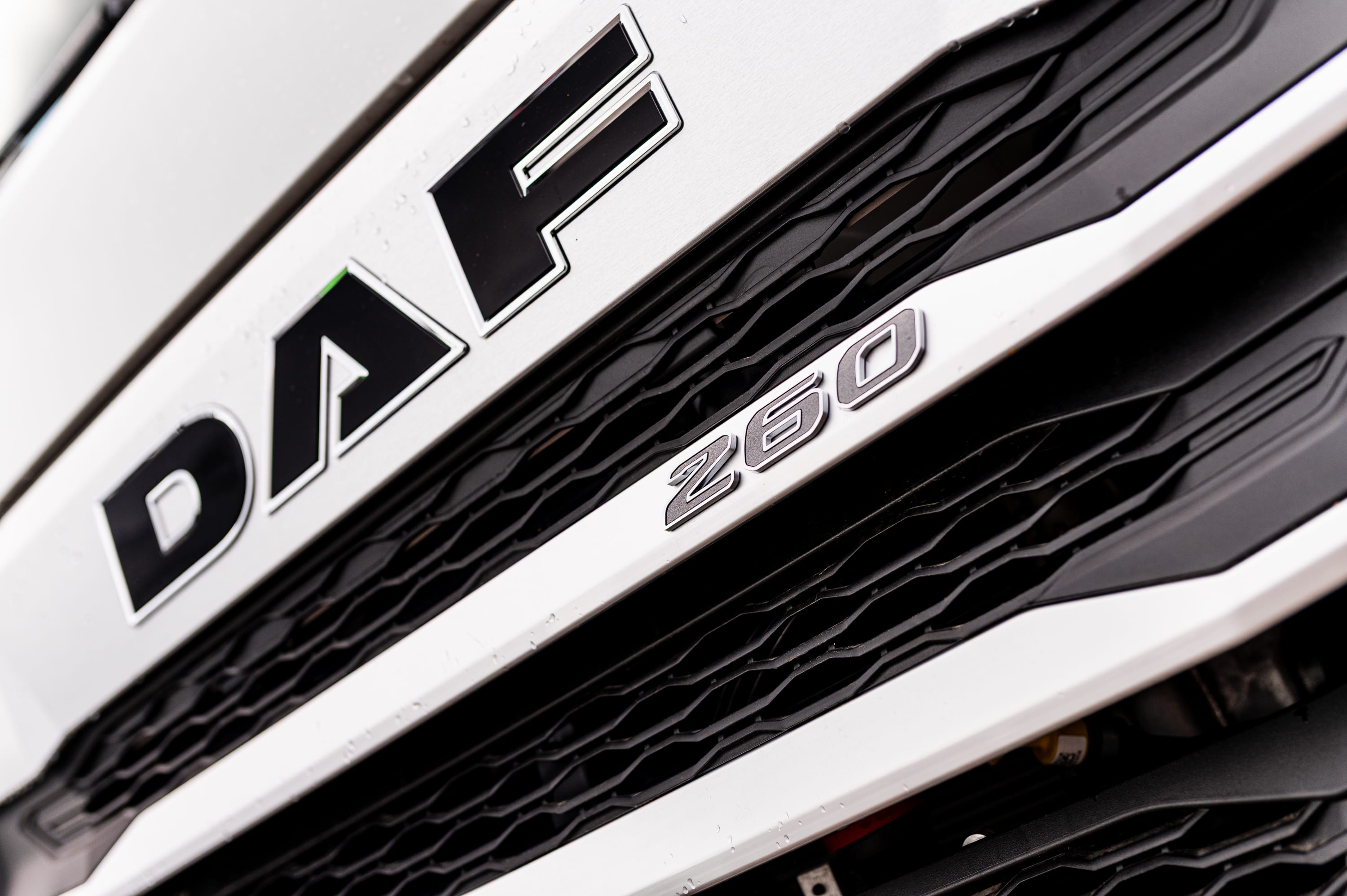 DAF XB 260 FA 4X2 18