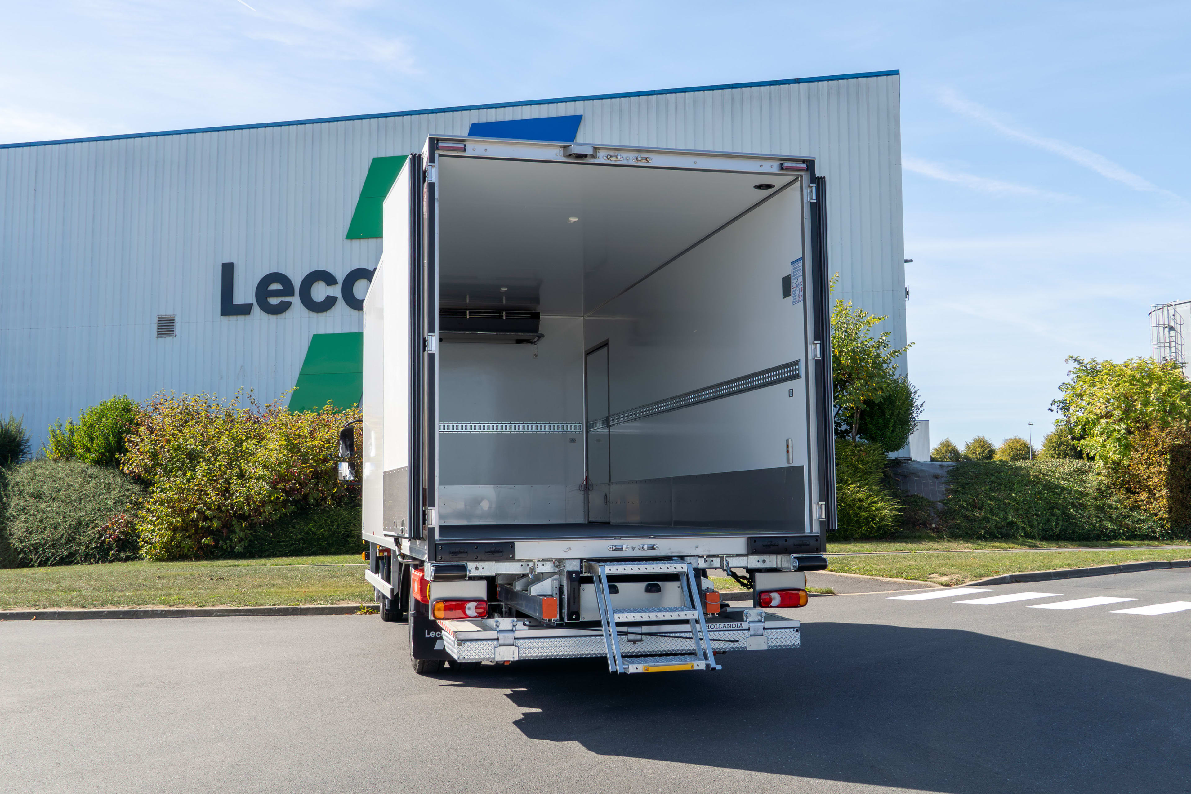 DAF XB 230 FA 4X2 2