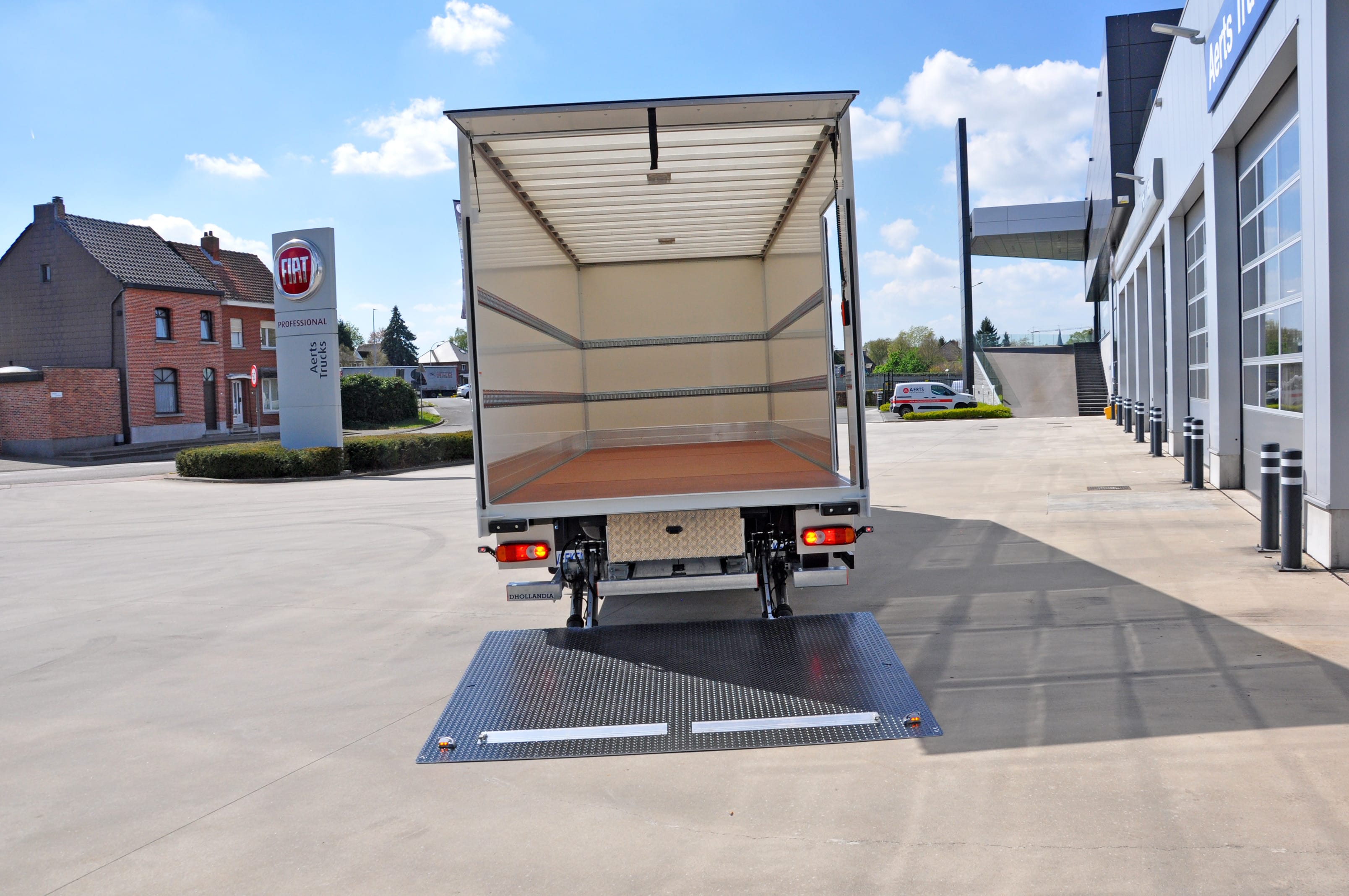 DAF XB 230 FA 4X2 8
