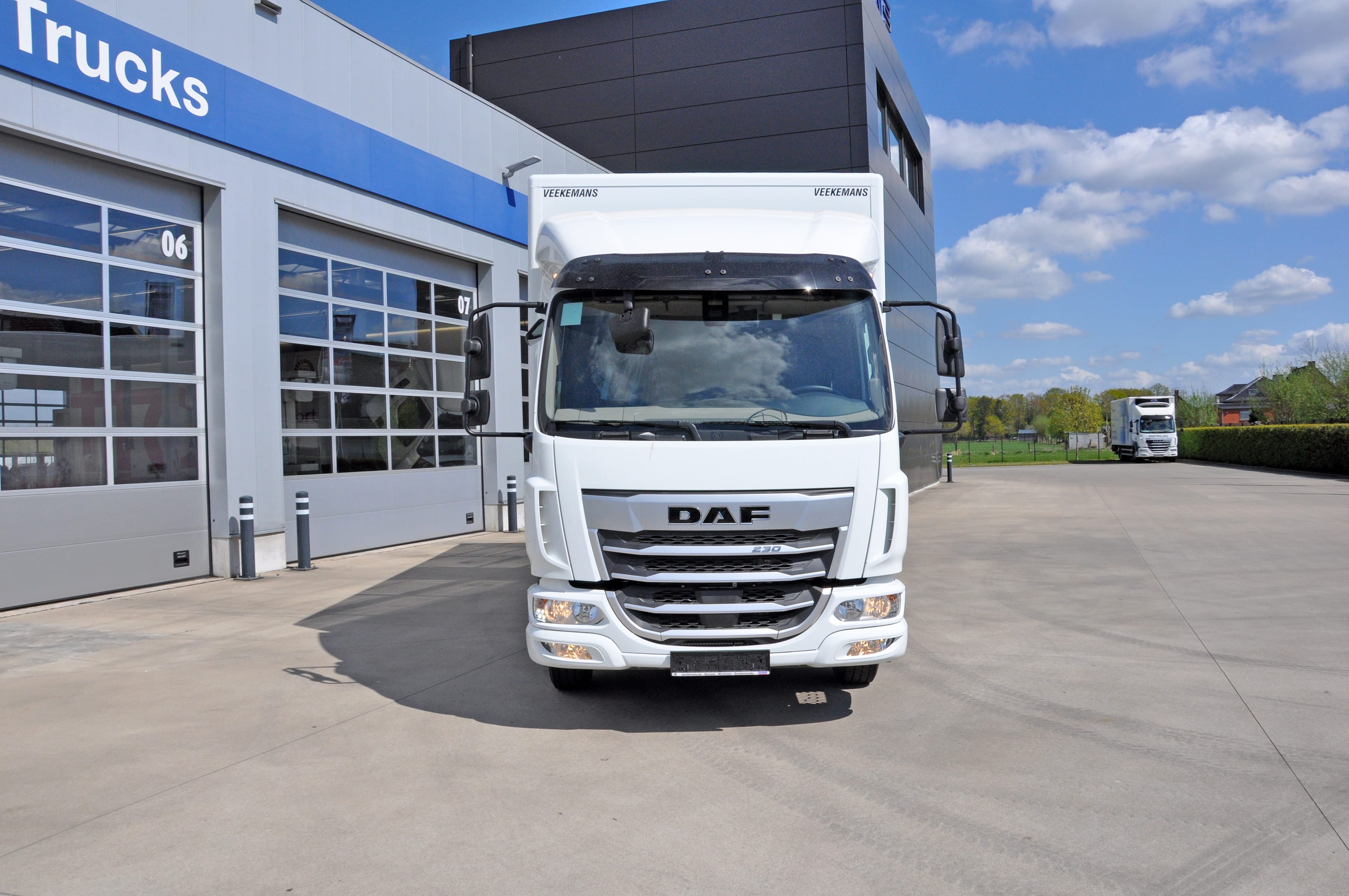 DAF XB 230 FA 4X2 6