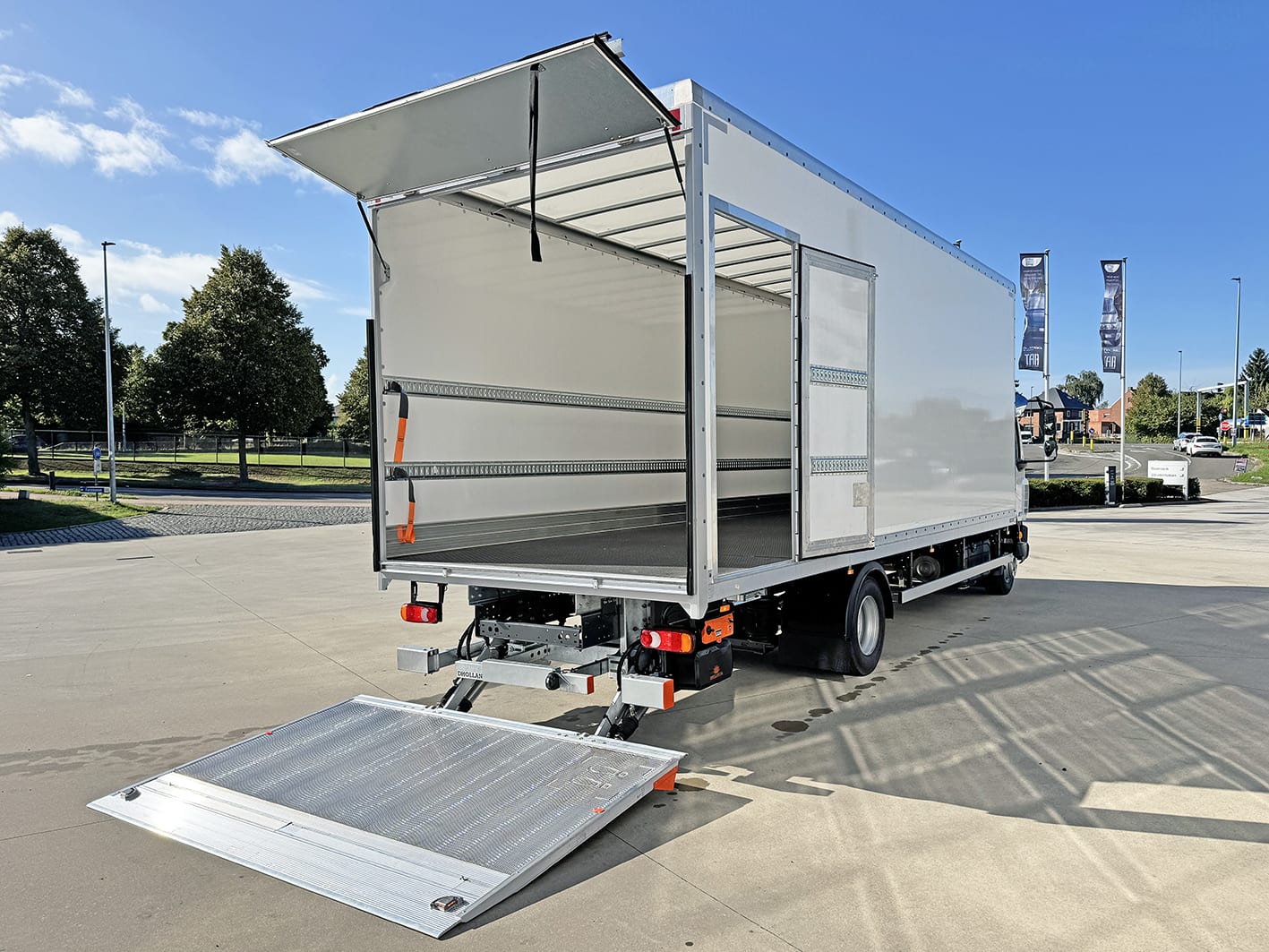 DAF XB 230 FA 4X2 5
