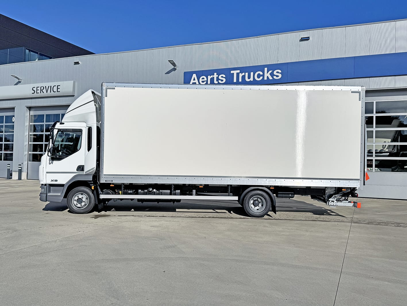 DAF XB 230 FA 4X2 1