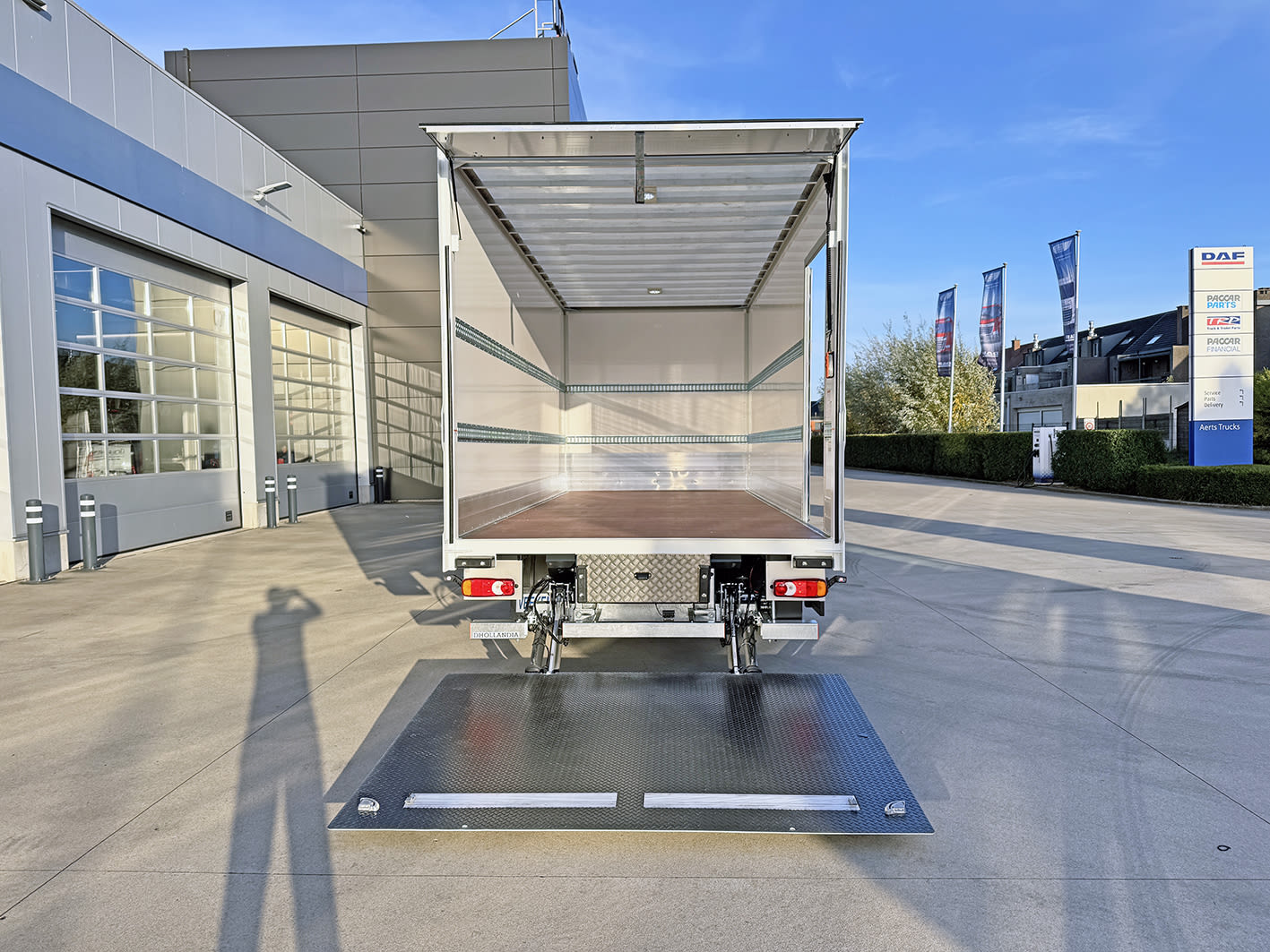 DAF XB 230 FA 4X2 7