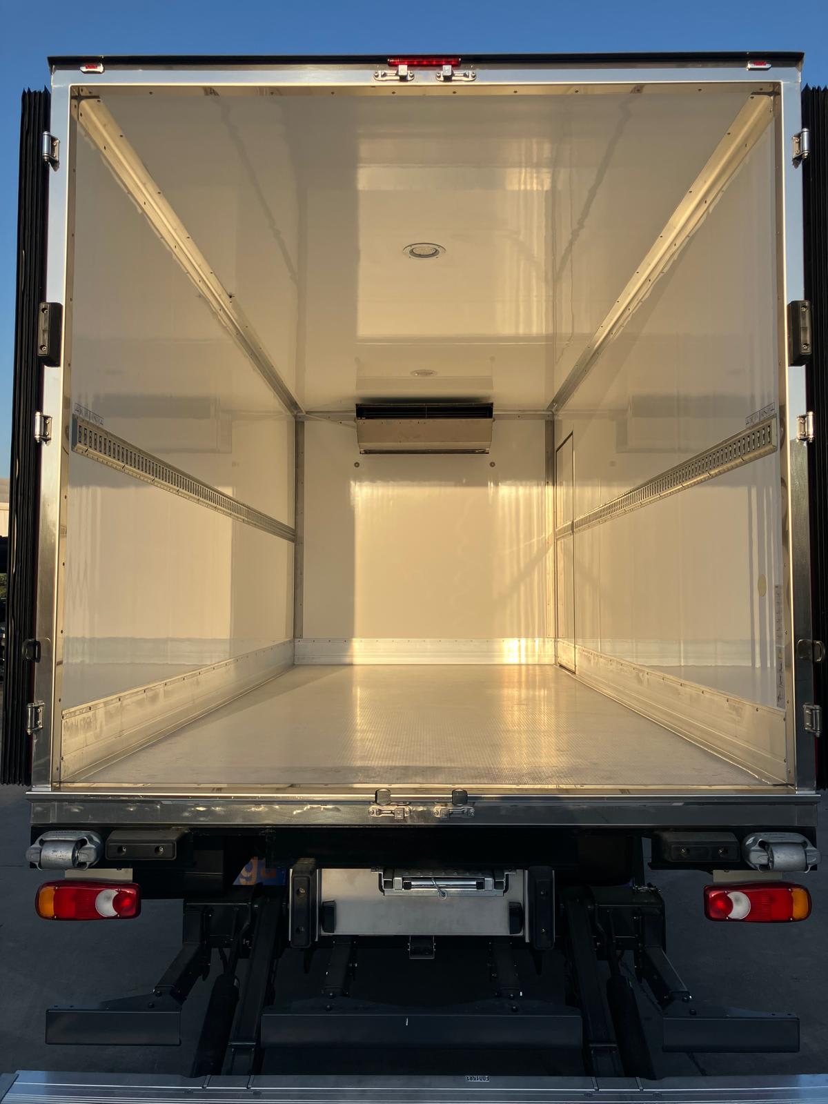DAF XB 260 FA 4X2 8
