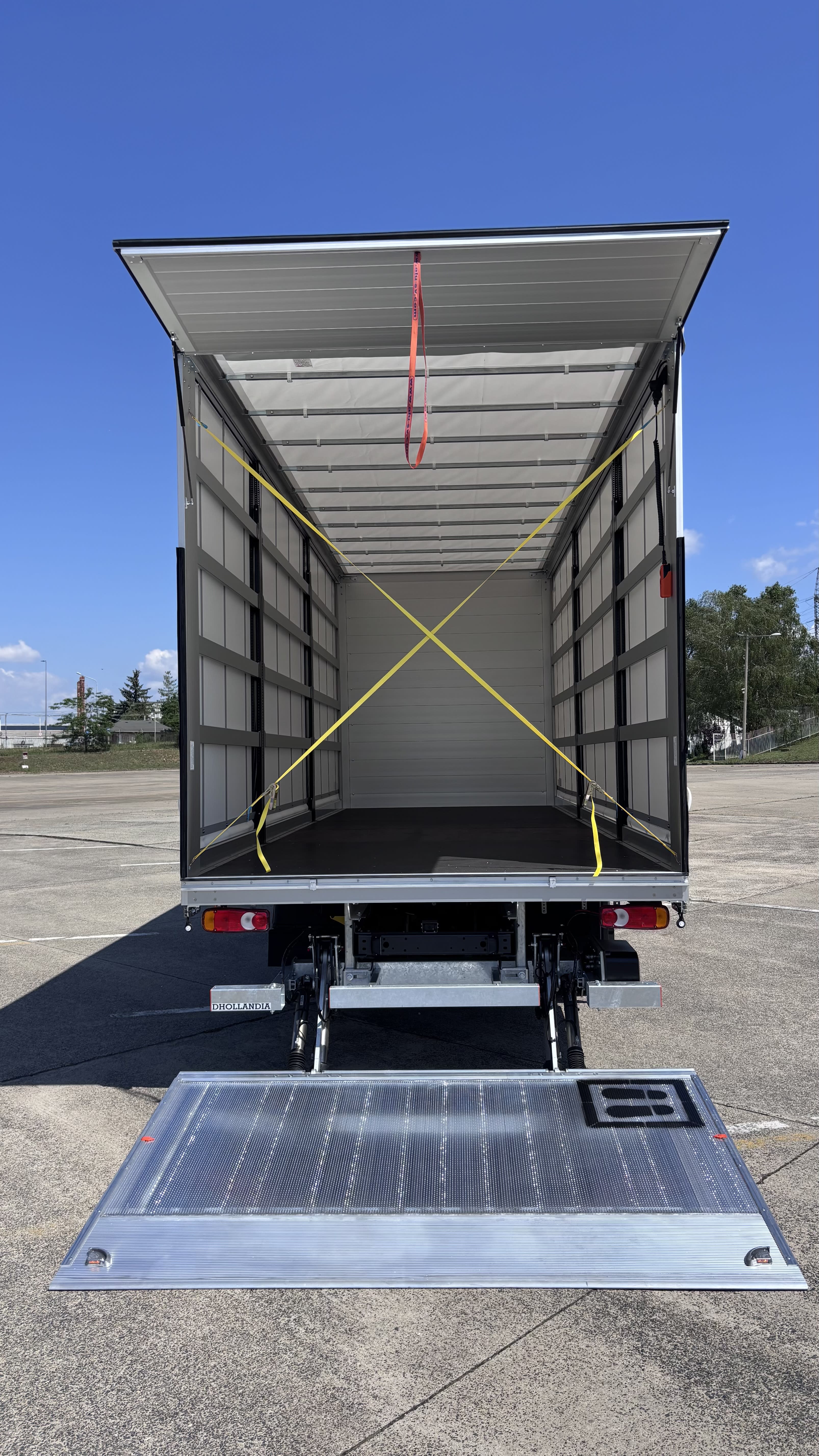 DAF XB 230 FA 4X2 4