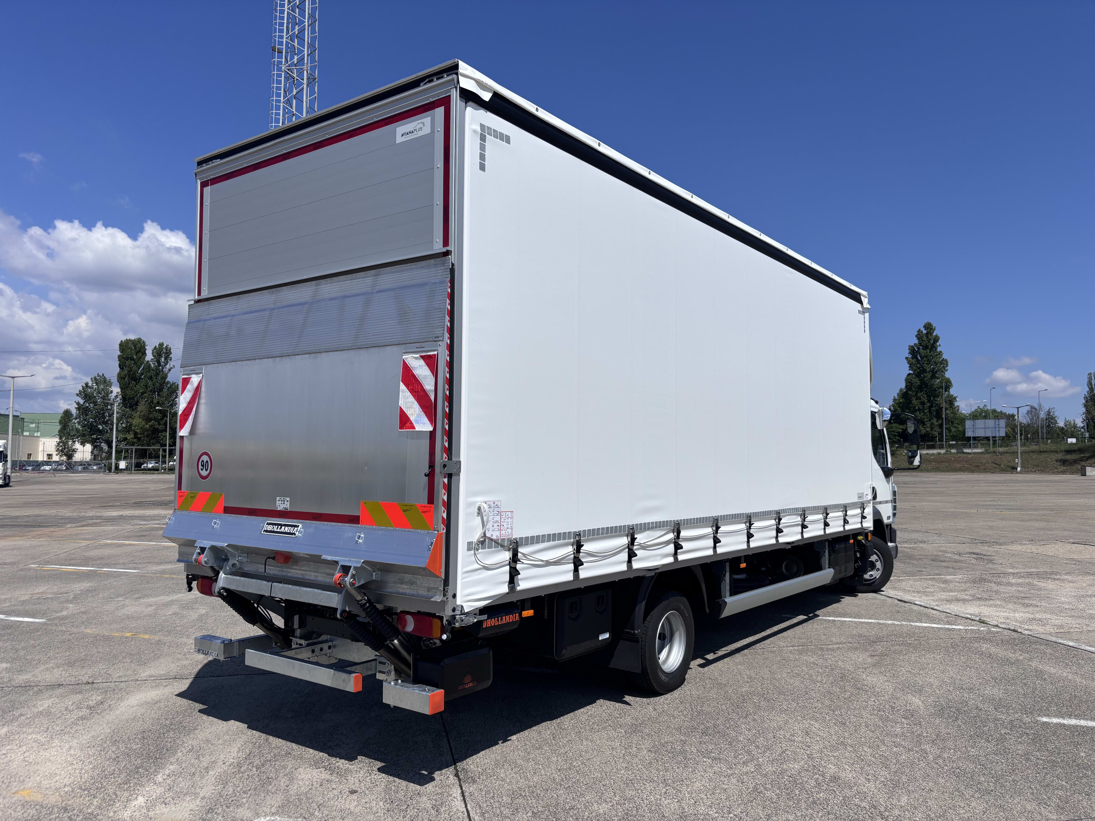 DAF XB 230 FA 4X2 2