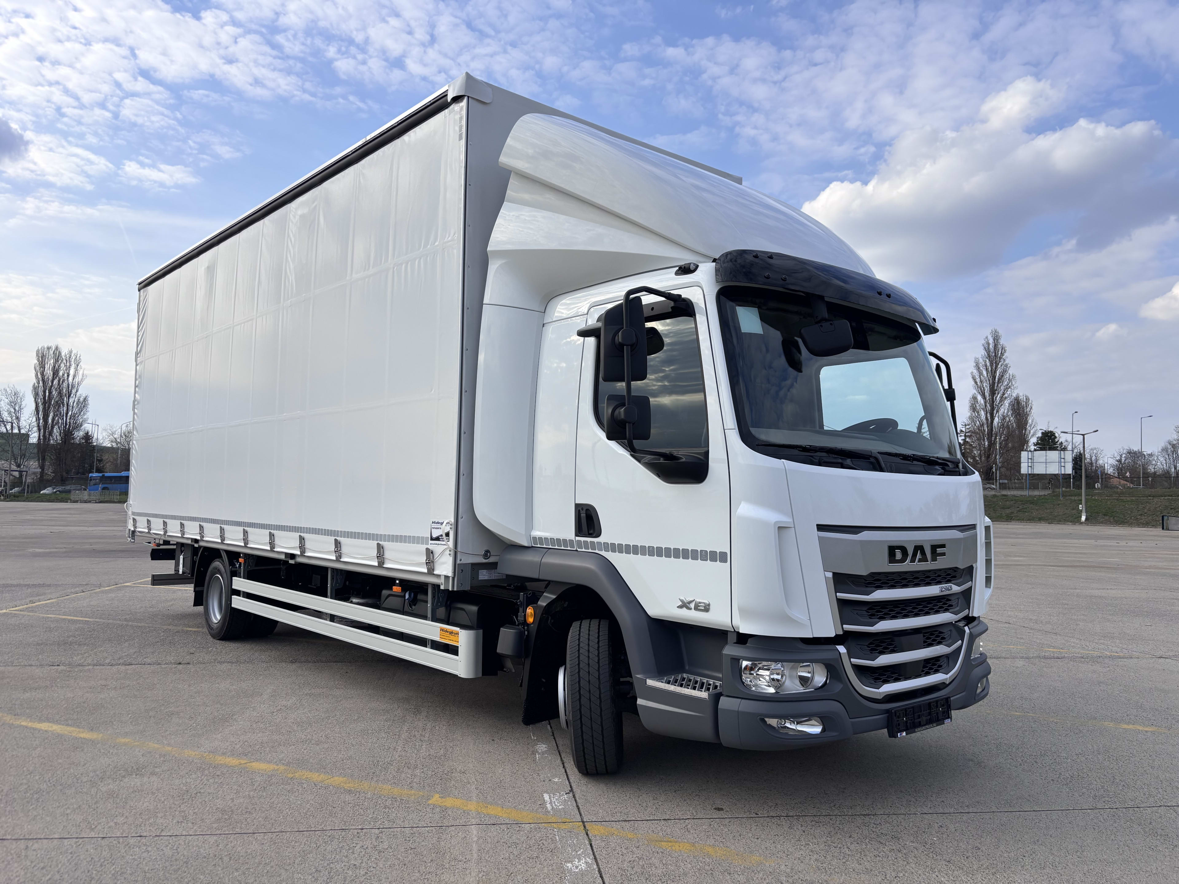 DAF XB 230 FA 4X2 0