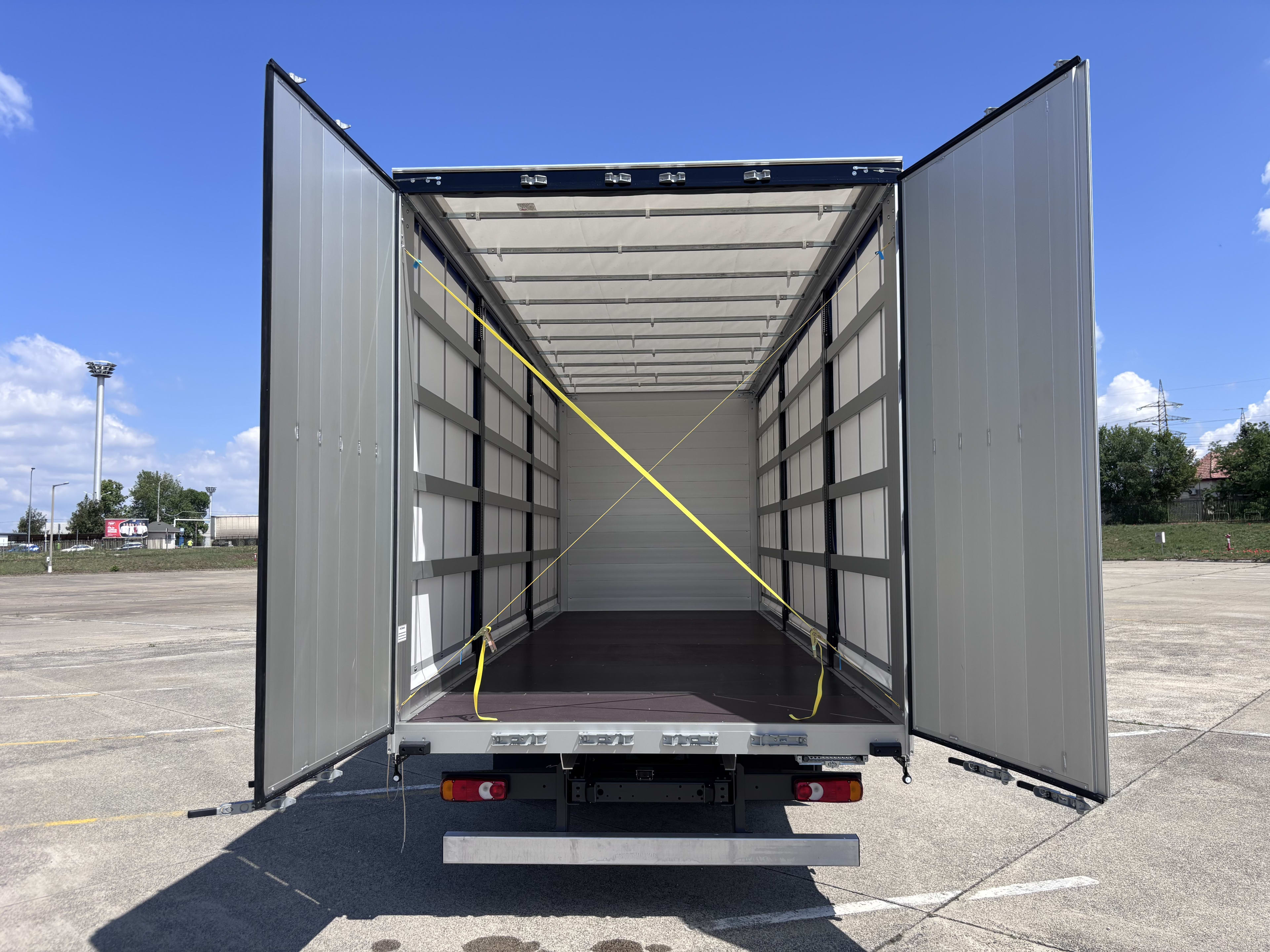 DAF XB 230 FA 4X2 0