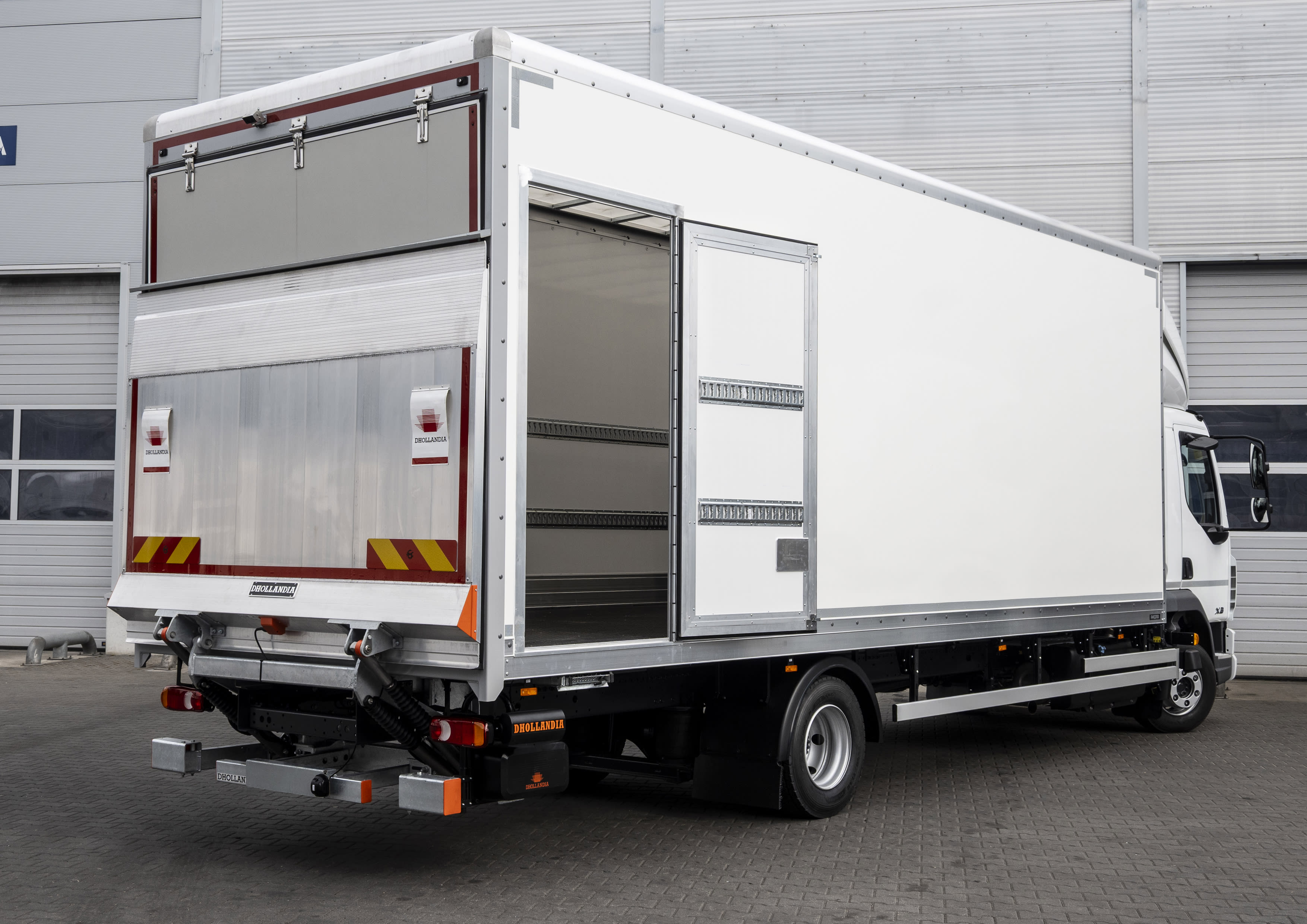 DAF XB 260 FA 4X2 6