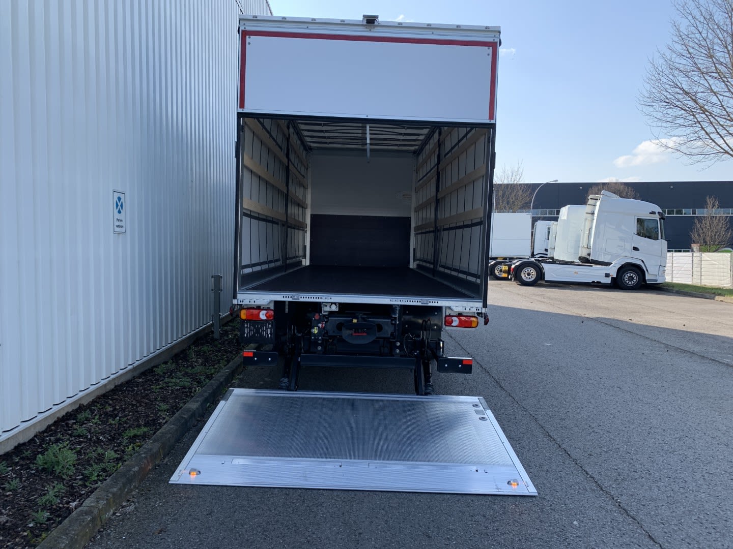 DAF XB 290 FA 4X2 10