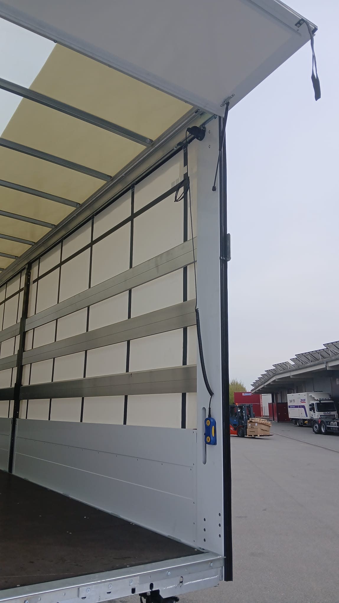 DAF XB 260 FA 4X2 10