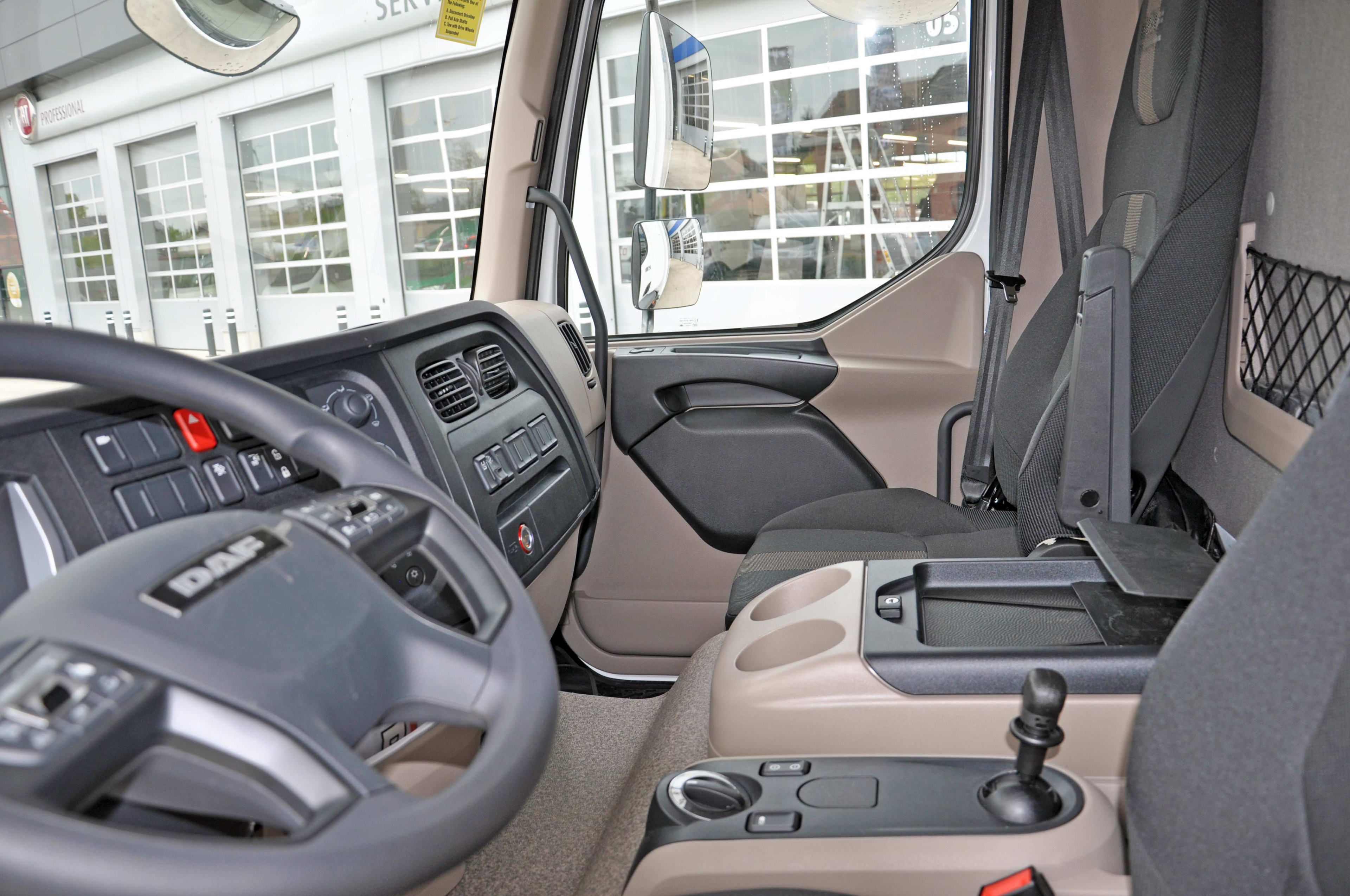 DAF XB 290 FA 4X2 7