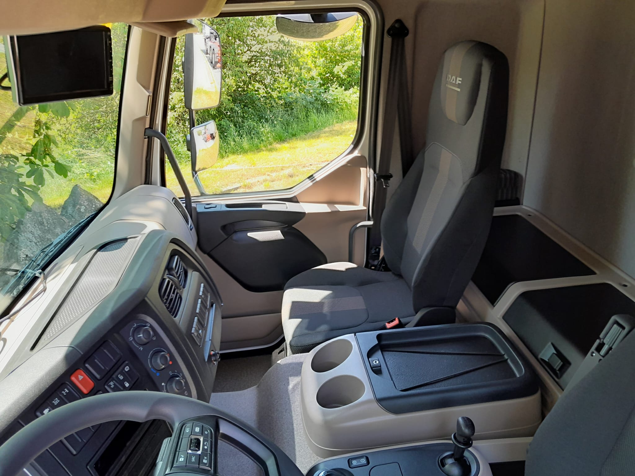 DAF XB 290 FA 4X2 14