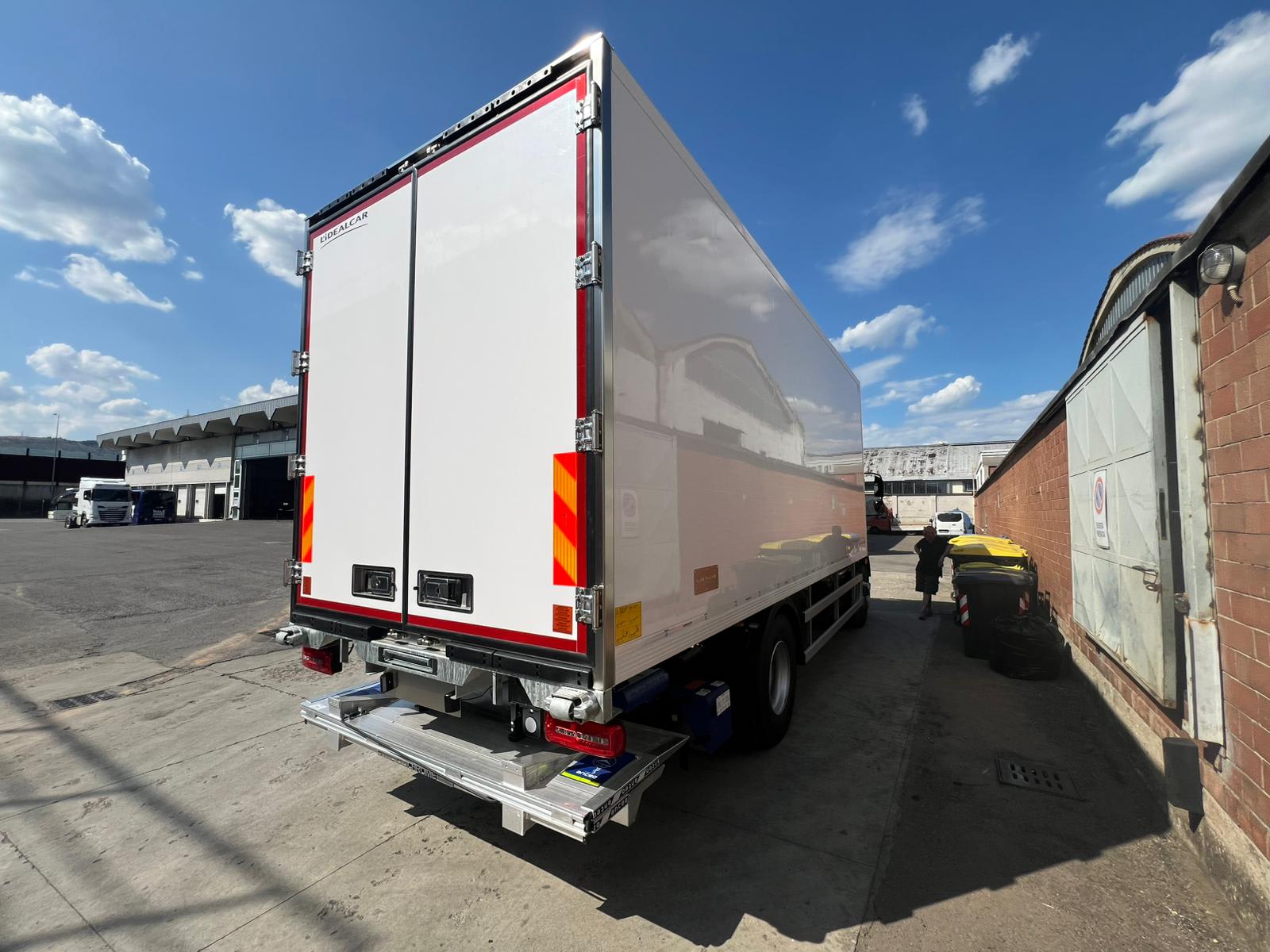 DAF XB 310 FA 4X2 4