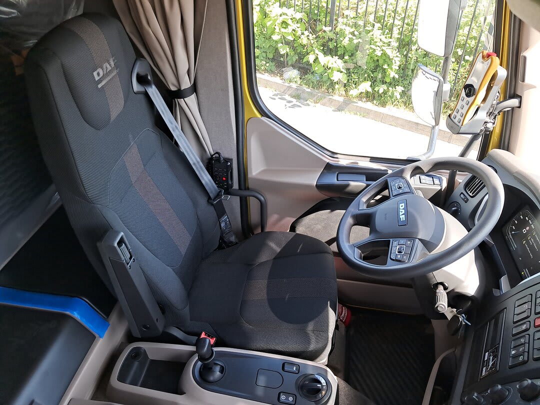 DAF XB 290 FA 4X2 26