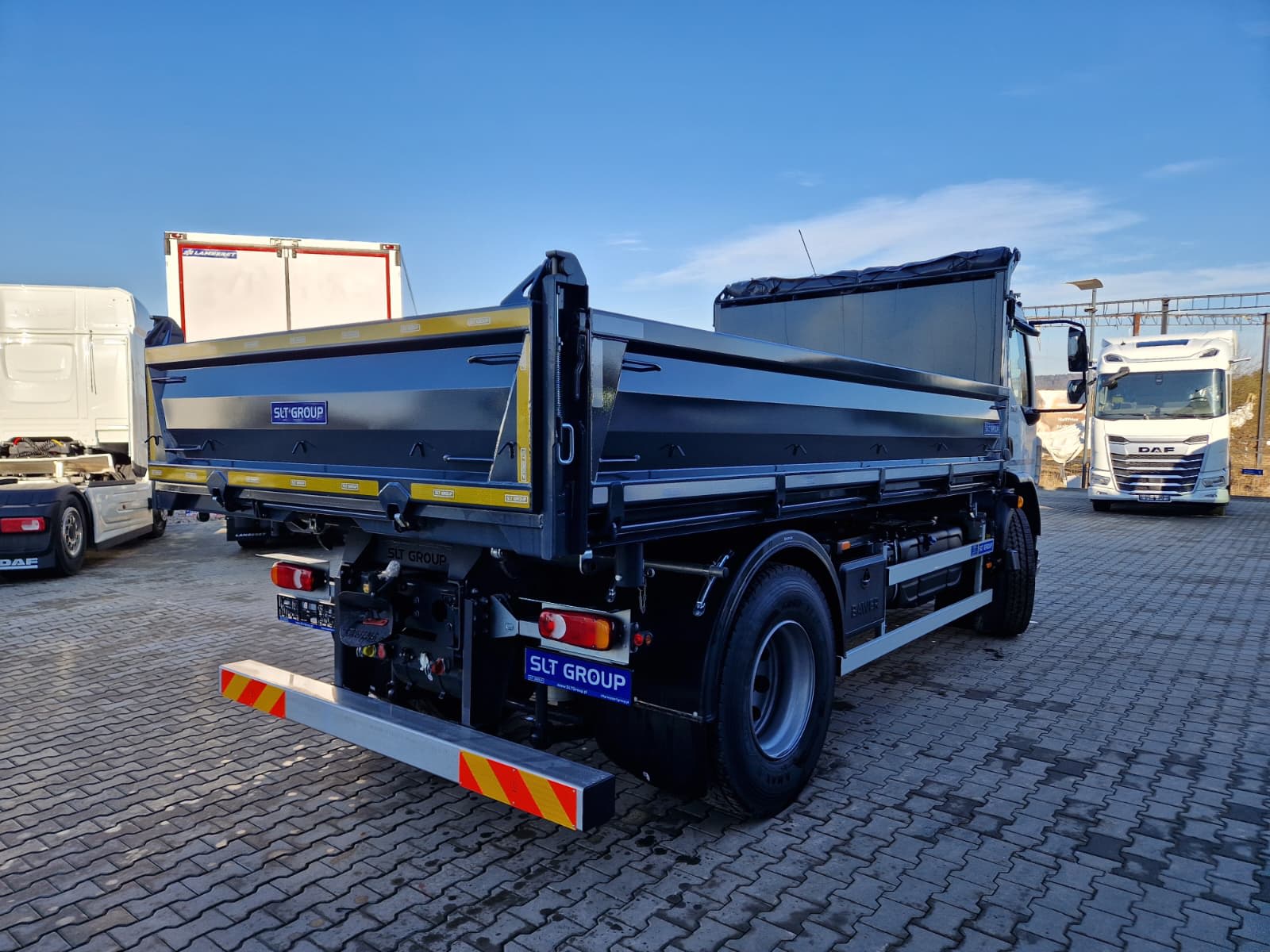 DAF XB 310 FA 4X2 17