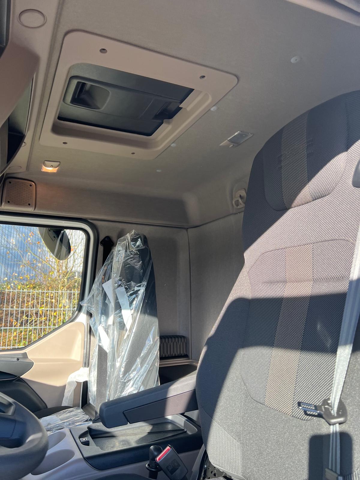 DAF XB 310 FA 4X2 26