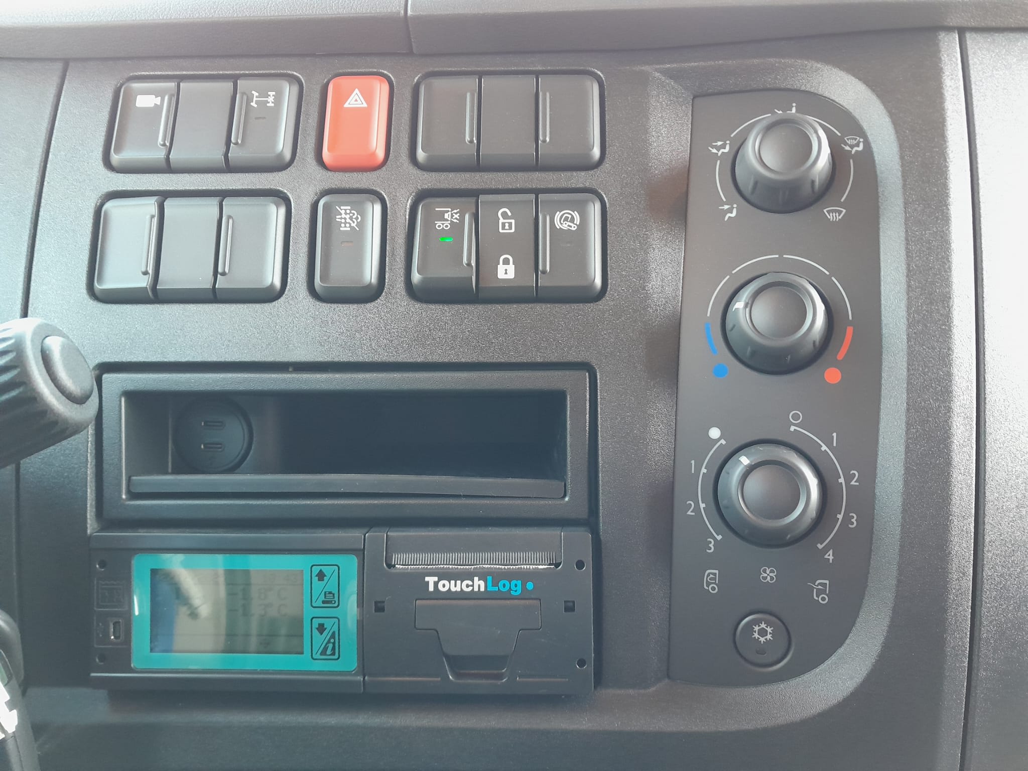 DAF XB 310 FA 4X2 35