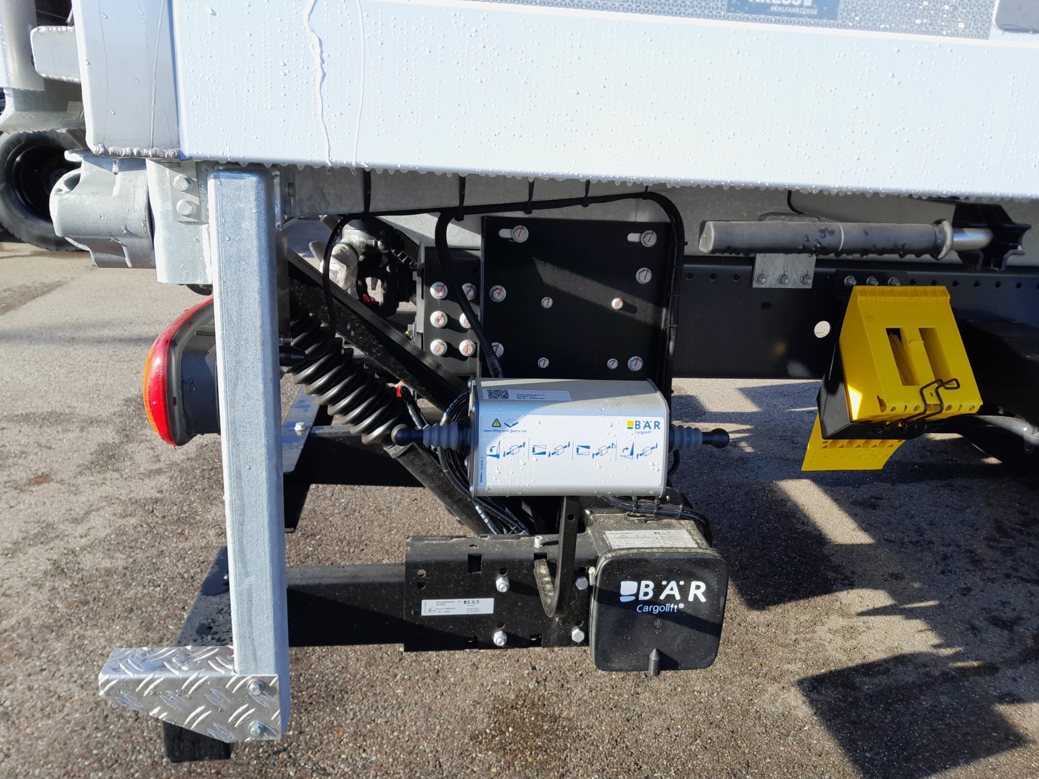 DAF XB 310 FA 4X2 18