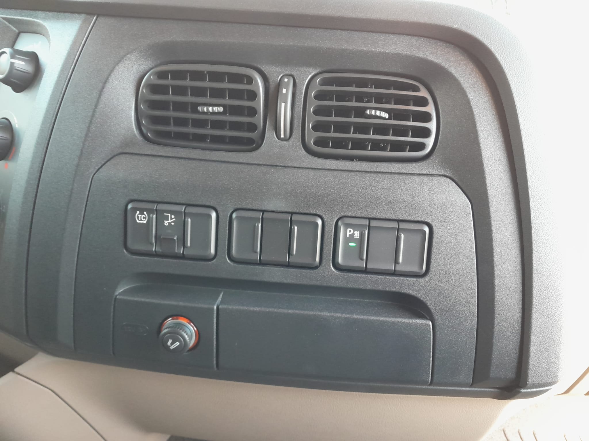 DAF XB 310 FA 4X2 36