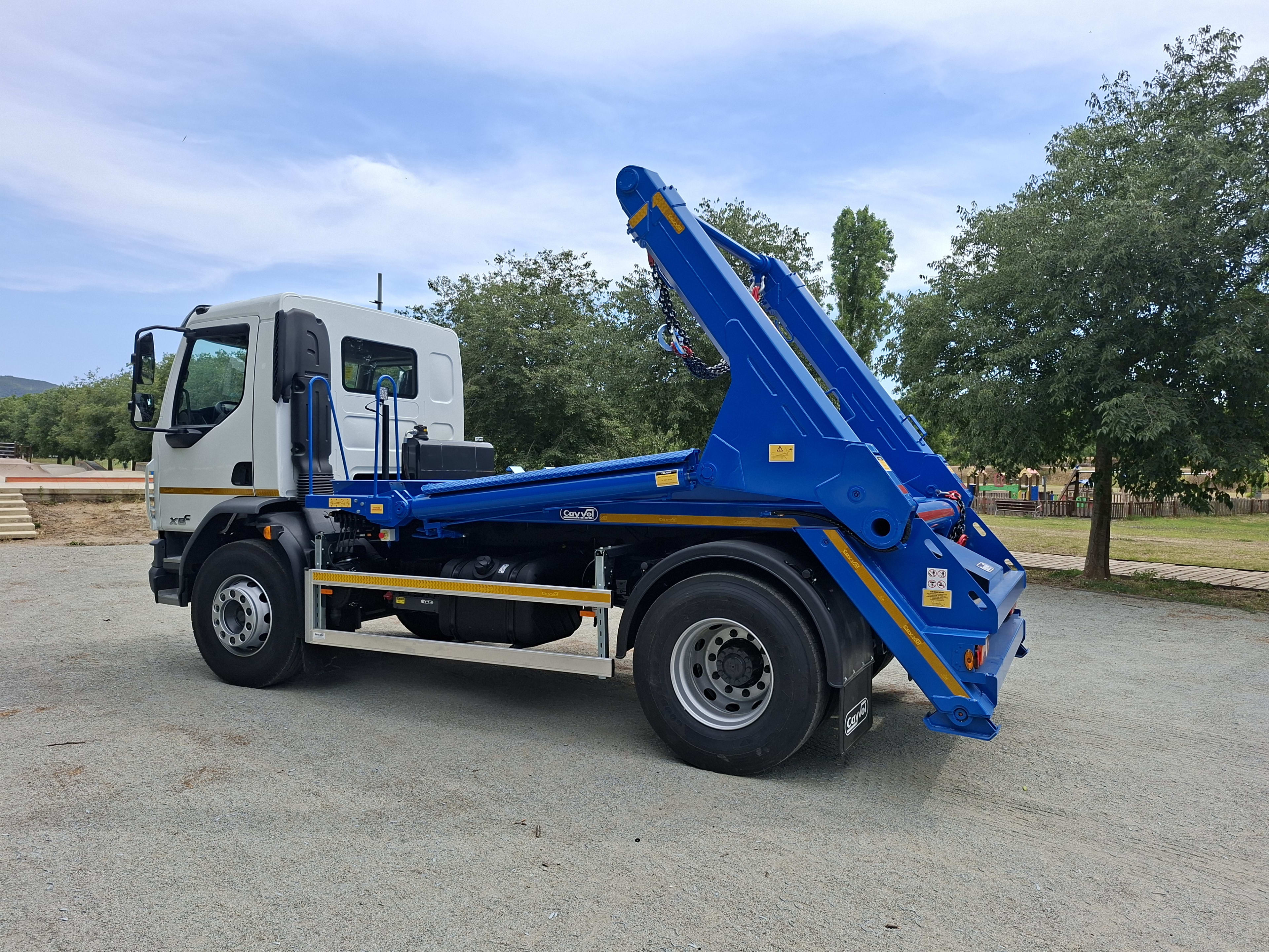 DAF XB 290 FA 4X2 2