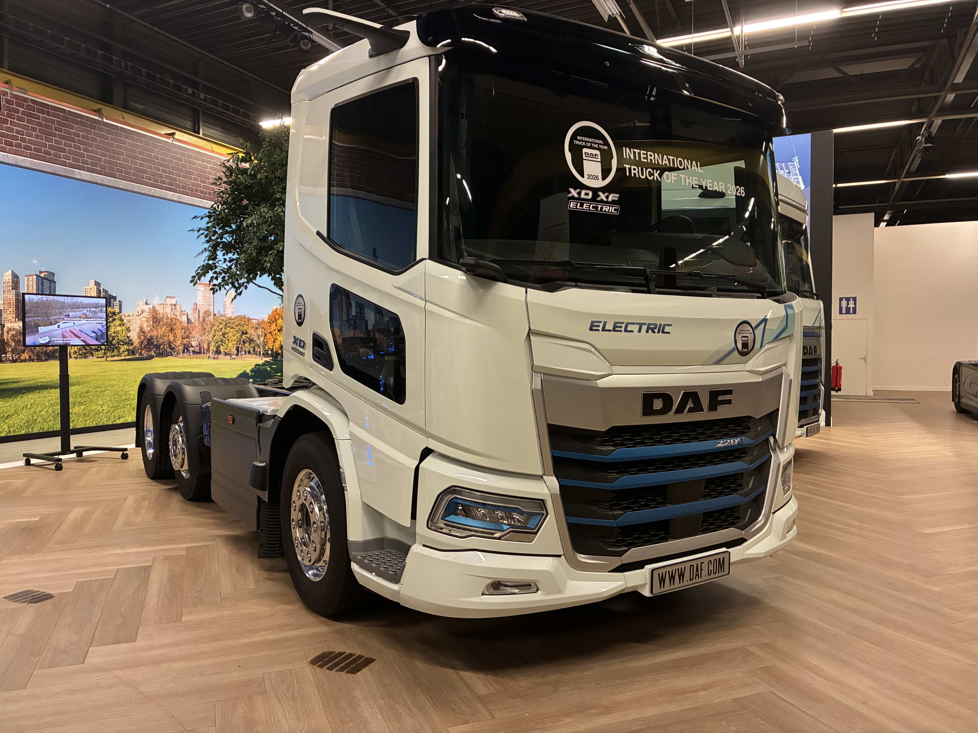 DAF XD 220 FAG 6X2 G 0