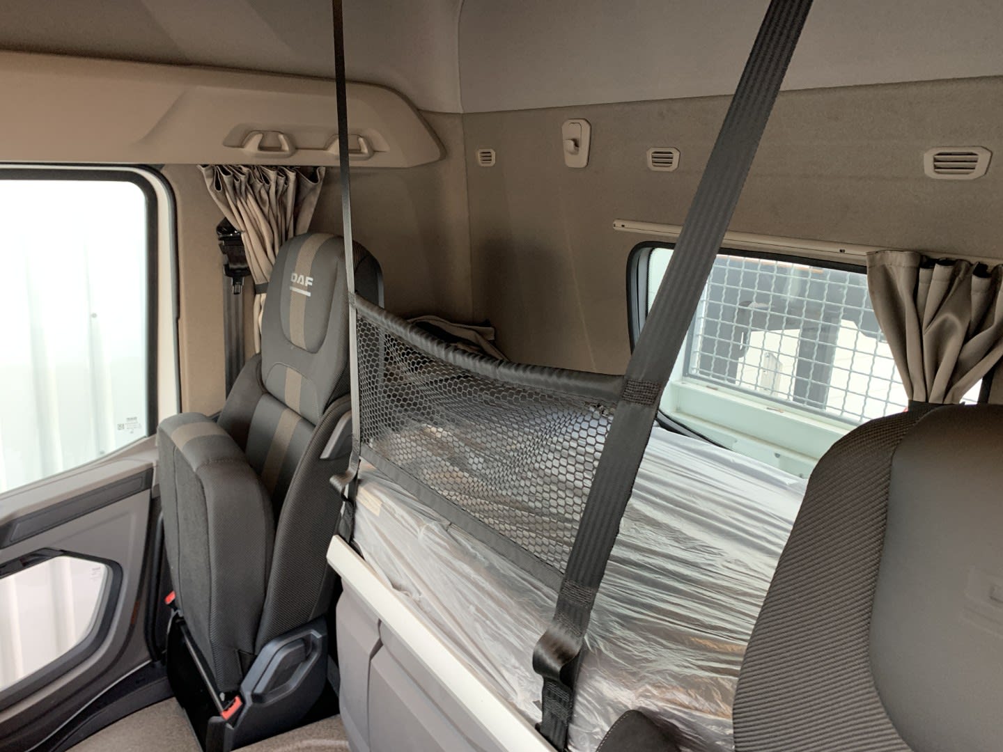 DAF XD 450 FAN 6X2 N 33