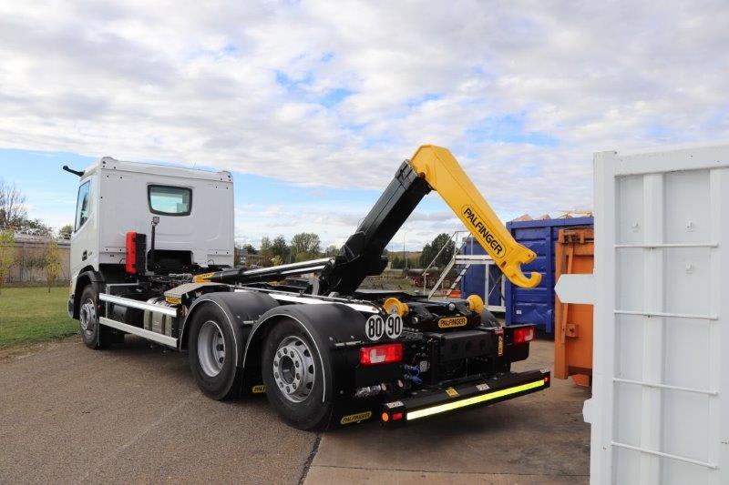 DAF XD 450 FAN 6X2 N 4