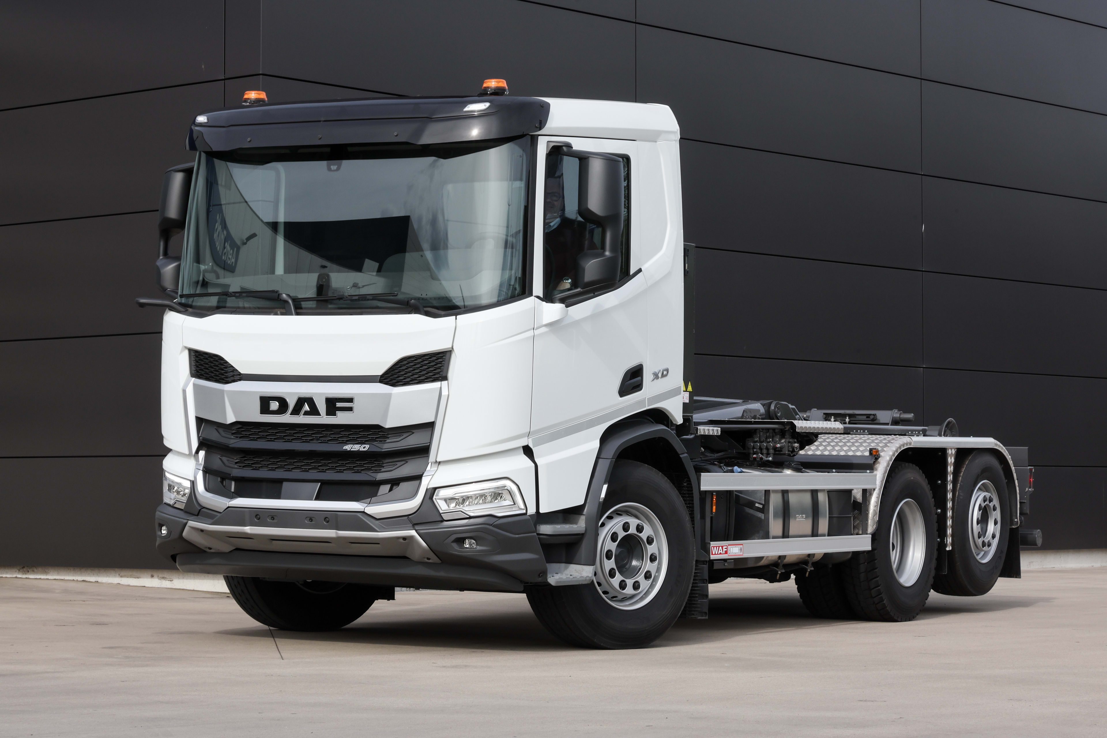 DAF XD 450 FAN 6X2 N 0