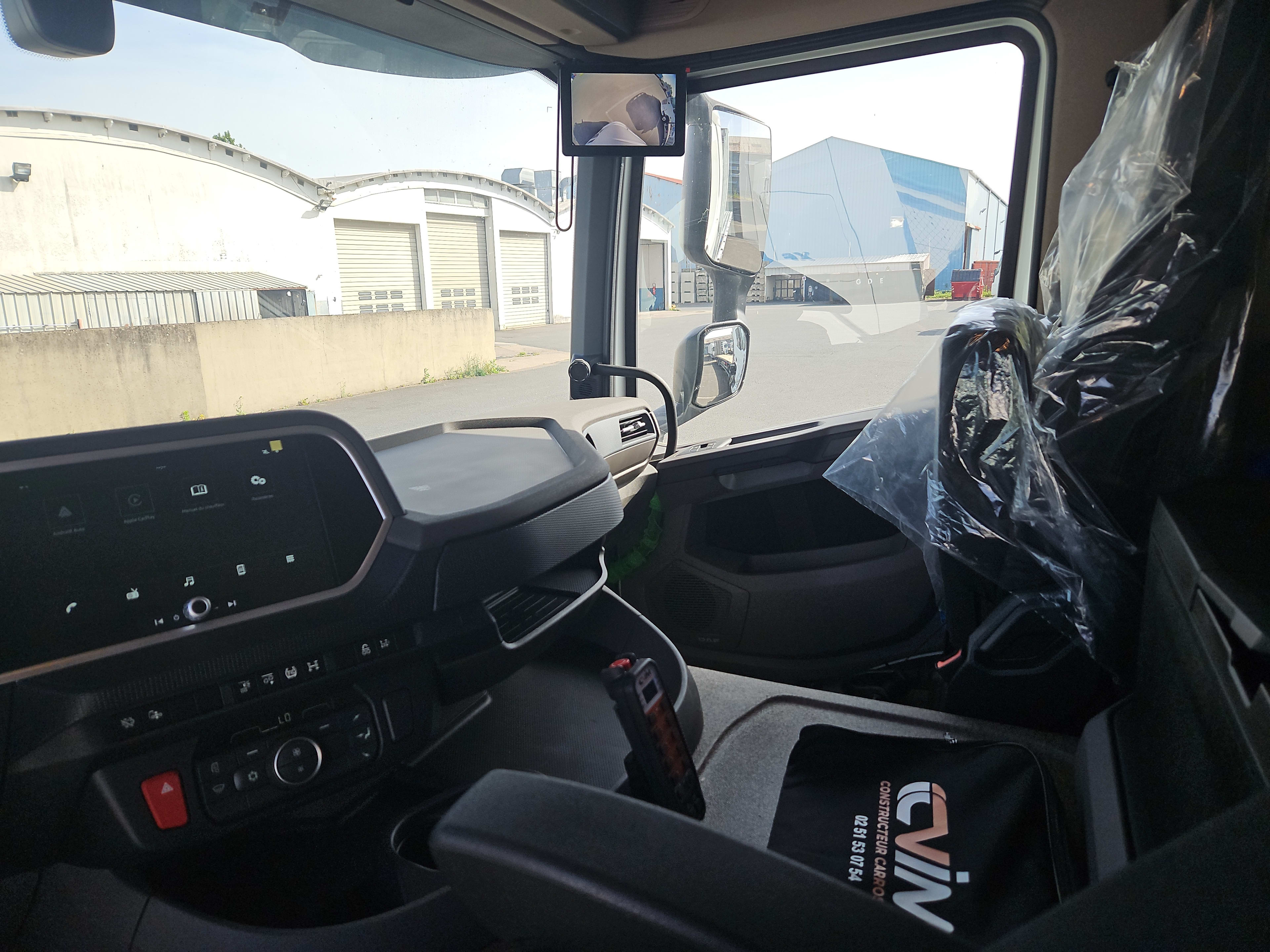DAF XD 450 FAN 6X2 N 4