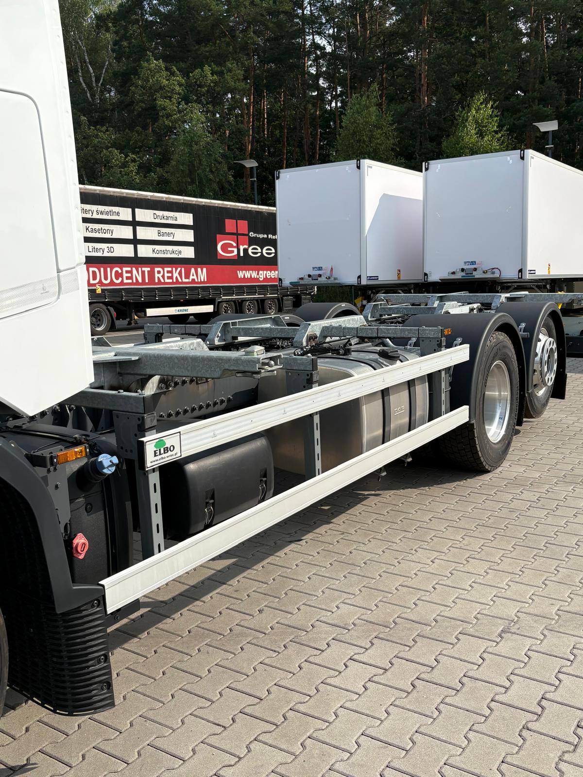 DAF XD 450 FAN 6X2 N 8